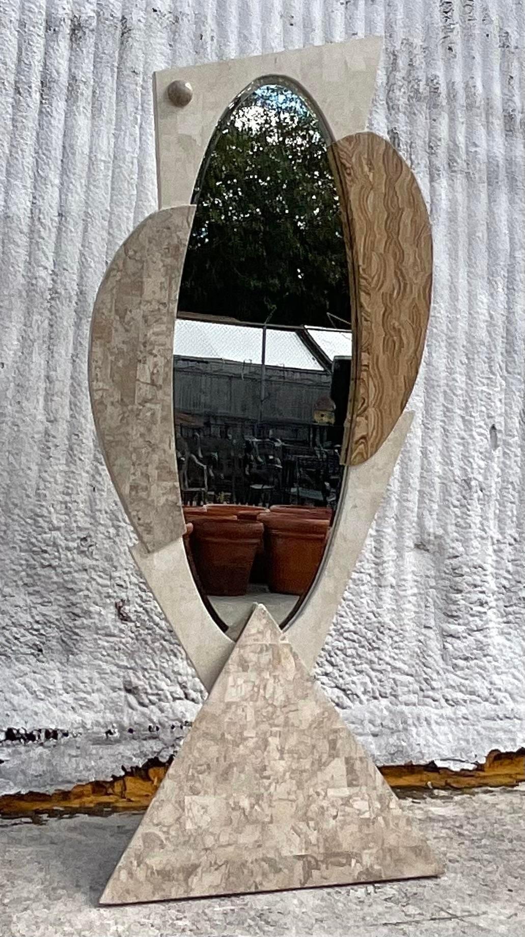 Vieux miroir de sol postmoderne en pierre tessellée Bon état - En vente à west palm beach, FL