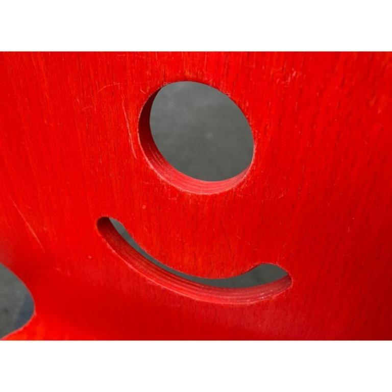 Sedia postmoderna in legno per bambini con faccia da clown, anni '90 in vendita 6