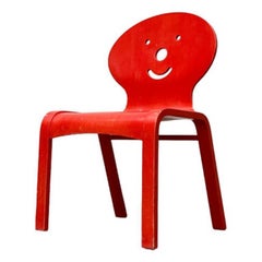 Sedia postmoderna in legno per bambini con faccia da clown, anni '90
