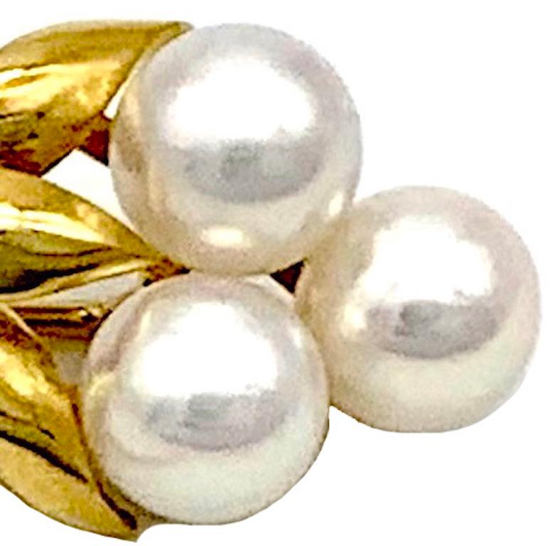 Vintage Postwar Stickpin Tie Pin Flower 18K Gold Cultured Pearls  In Good Condition For Sale In Munich, Bavaria