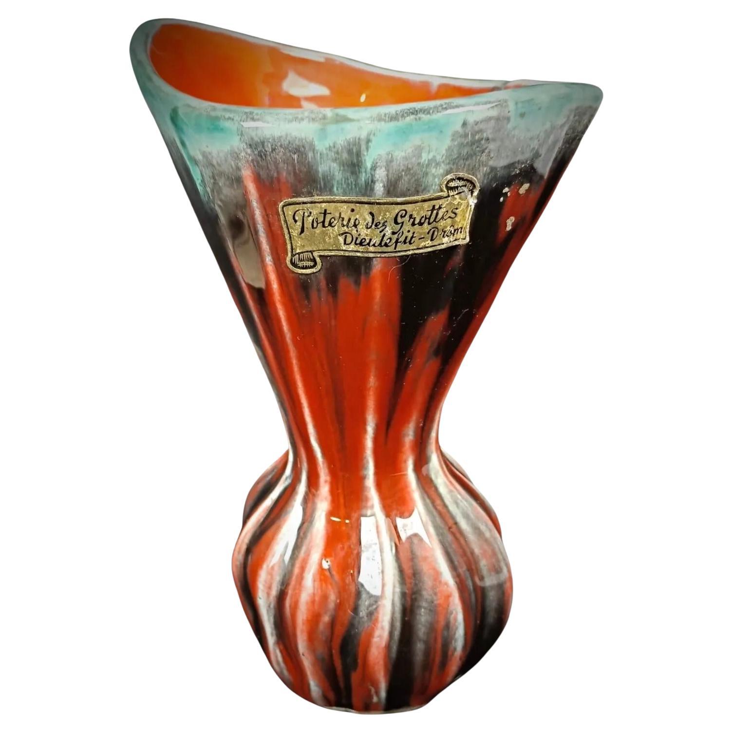Vase vintage "Poterie des Grottes Dieulefit" signé par Pierrot - 2Y243 en vente