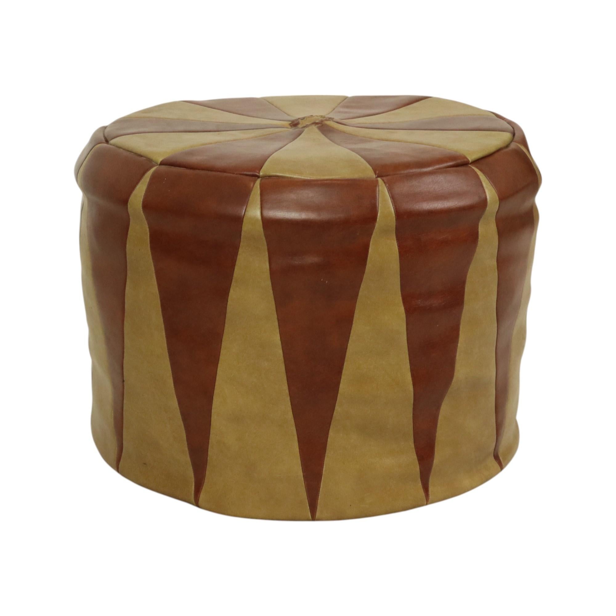 Europeo Pouf vintage con motivo a stella Skai in ecopelle stile marocchino anni '1960 in vendita