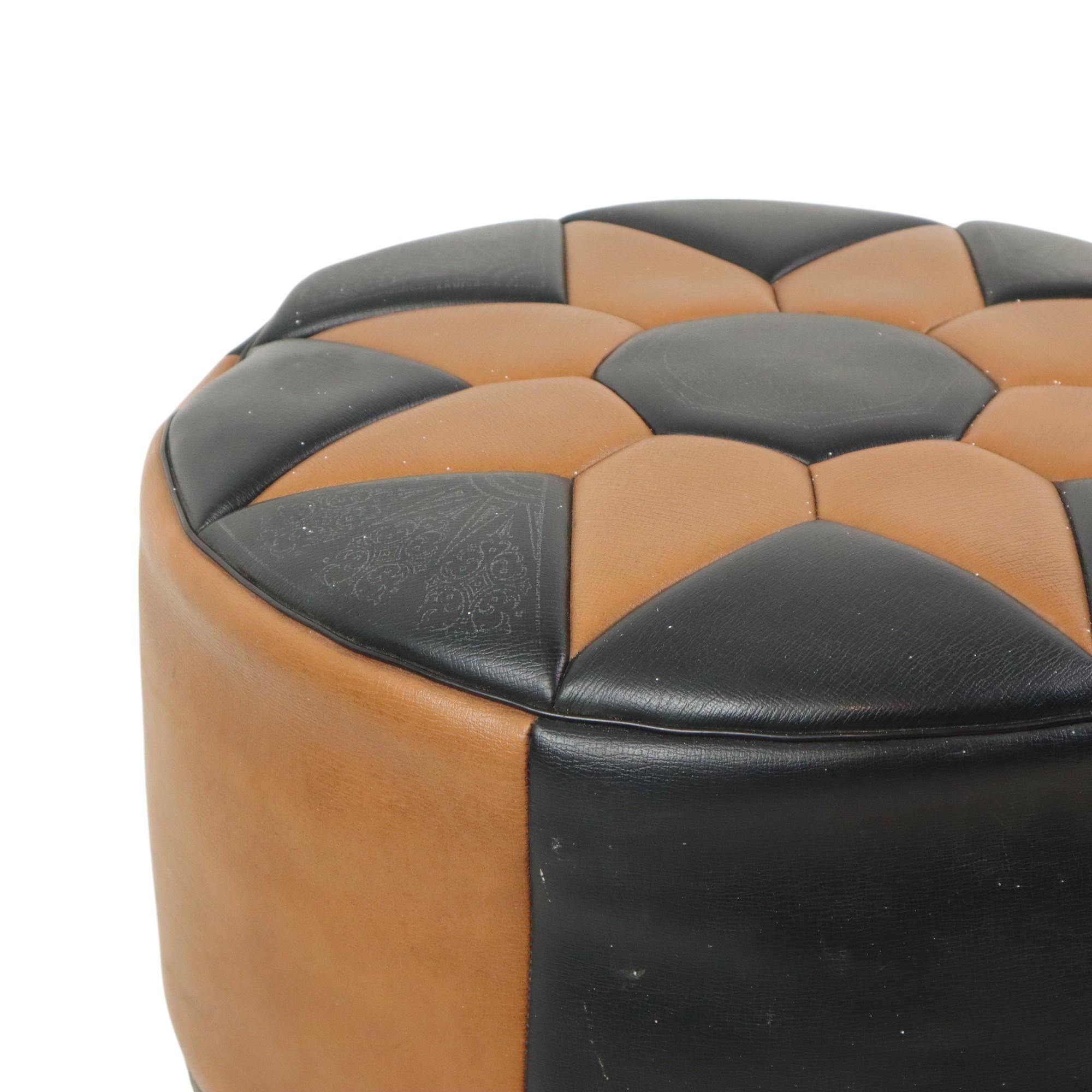 Vintage Pouf Star Motif Skai Faux Leather Moroccan Style 60s In Fair Condition In Poperinge, BE
