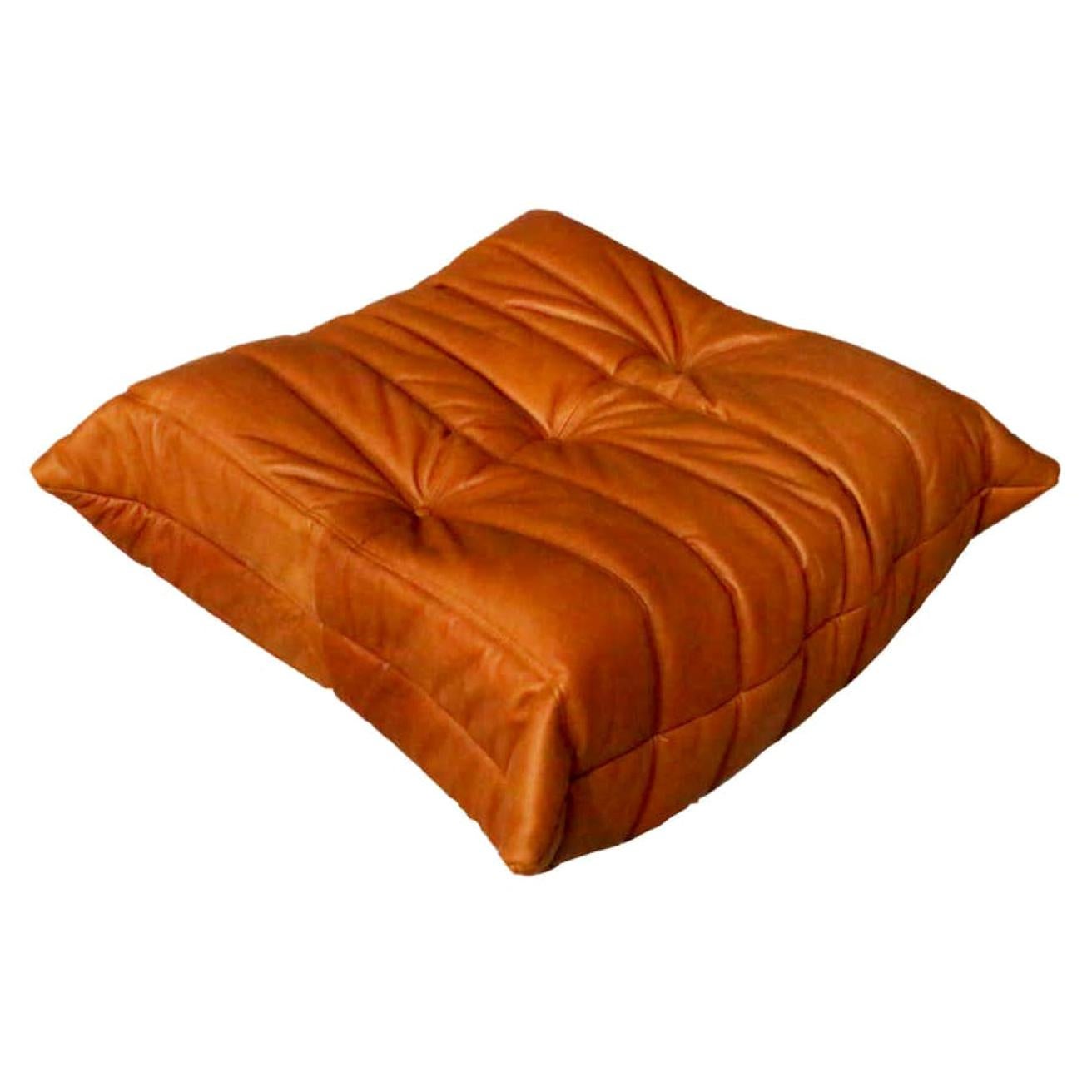 CERTIFIED Ligne Roset TOGO Pouf in our natural Cognac Leather, DIAMOND QUALITY For Sale