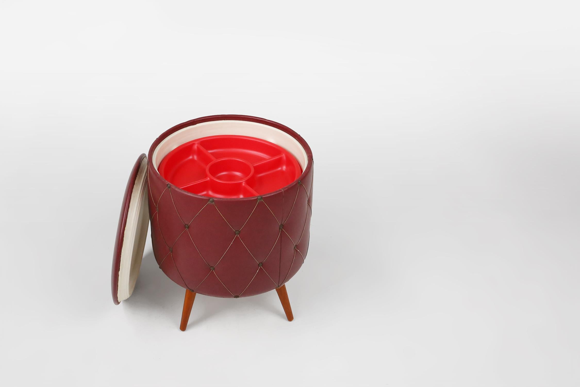 Vintage pouf with storage in dark red faux leather, France ca. 1950 For Sale 2