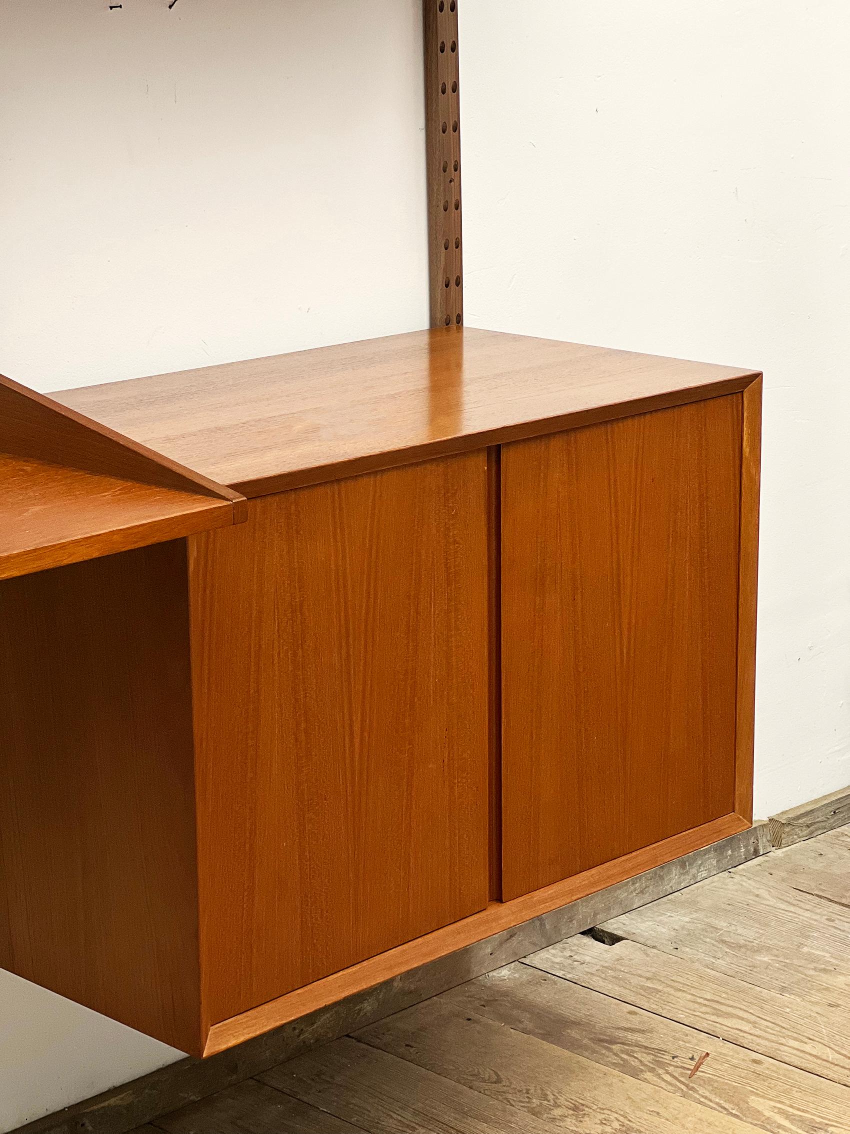 Mueble alto vintage Poul Cadovius, estantería moderna de mediados de siglo Royal System, Dinamarca mediados del siglo XX en venta