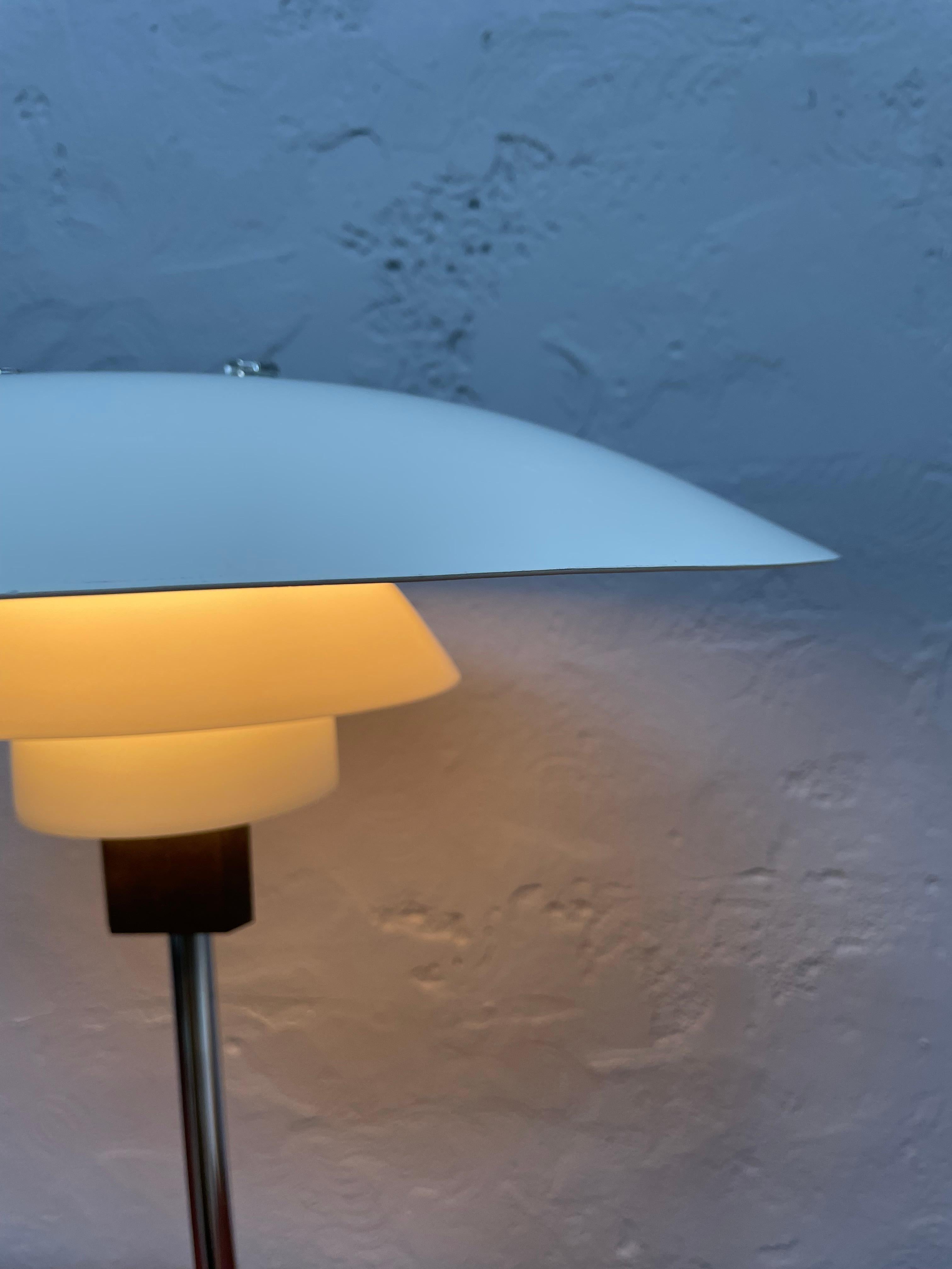 Vintage Poul Henningsen 4/3 Table Lamp from the 1960s For Sale 5