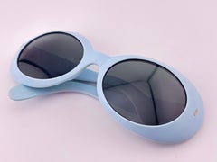 Occhiali da sole vintage con montatura blu polvere degli anni '60 del Midcentury Made in France