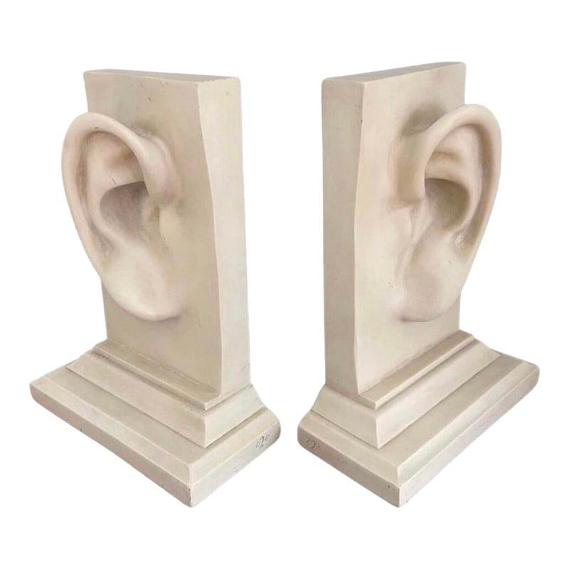 Vintage Pr Pop Art Large Faux Marble Modern  Ear Lobe Heavy Sculptural Bookends In Good Condition For Sale In St.Petersburg, FL