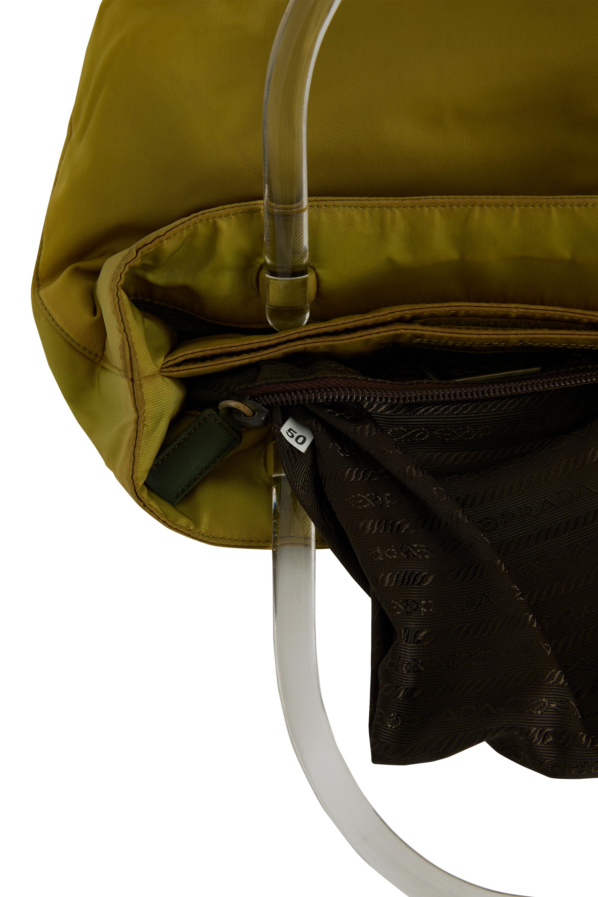 Vintage Prada 1990's Olive Acrylic Handle Bag en vente 2