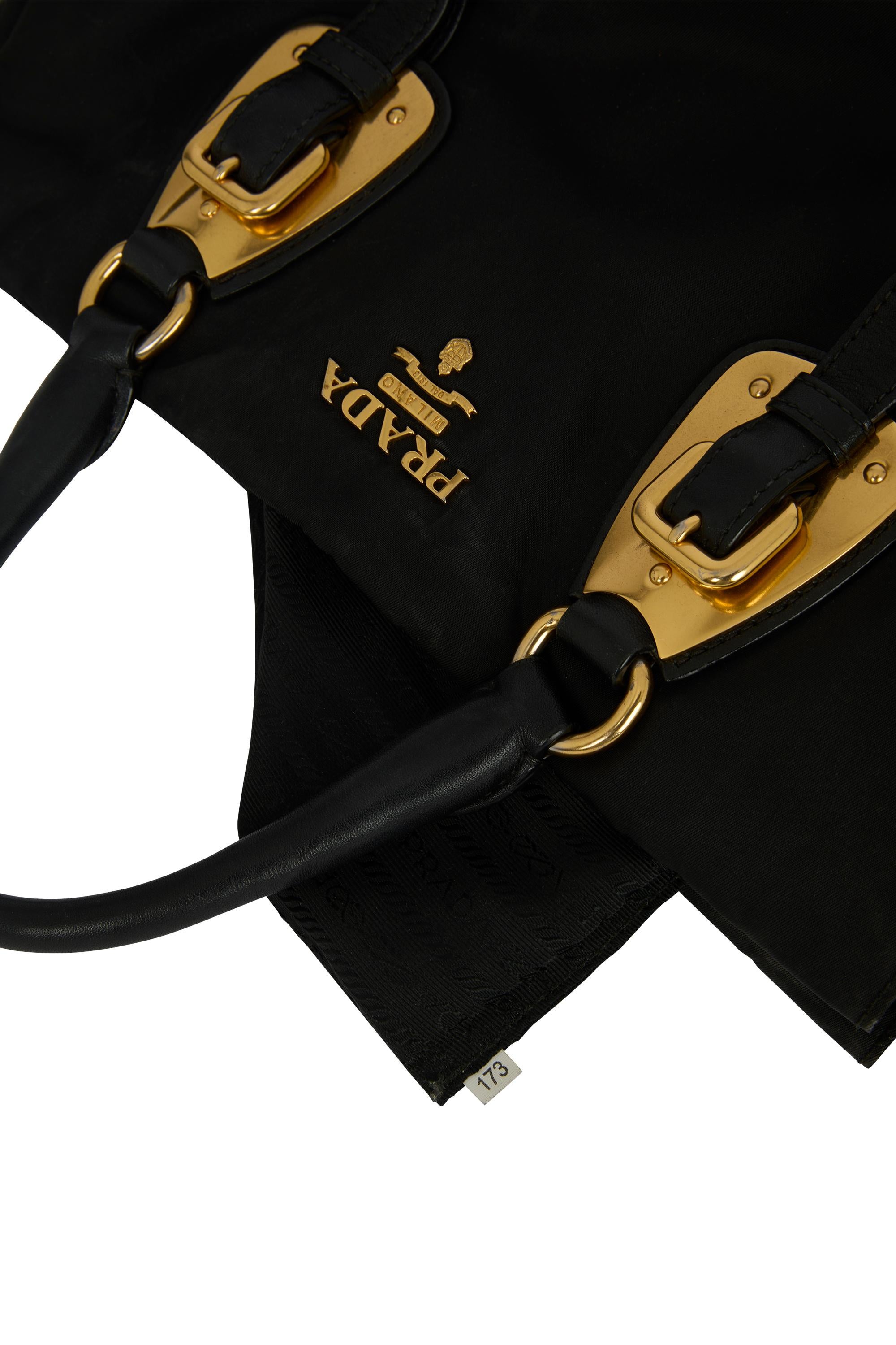 Vintage Prada 2000's Nylon Tote HandBag Unisexe en vente