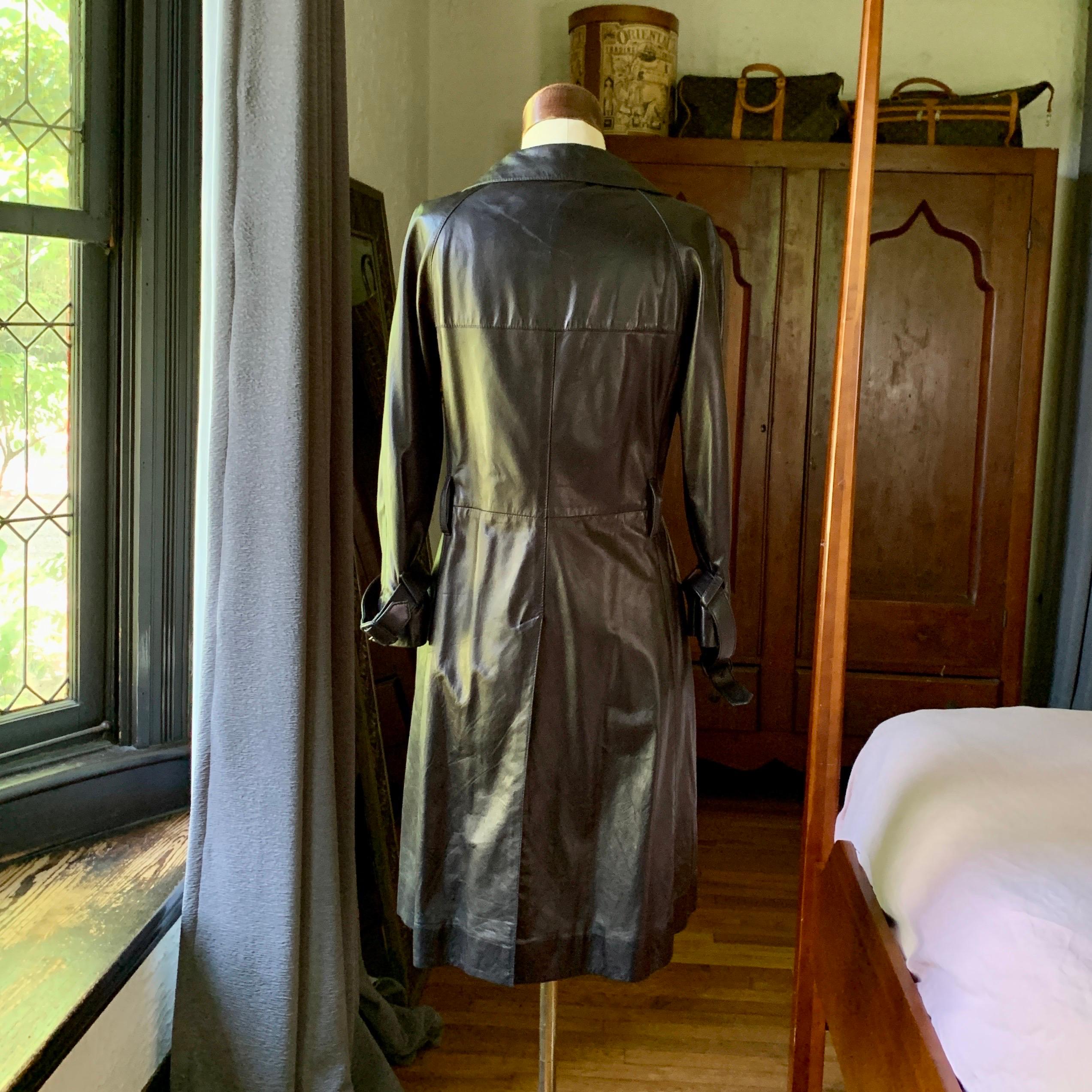 Vintage PRADA Black Leather WHITE LABEL Trench Coat Jacket MADE IN ITALY Small For Sale 7