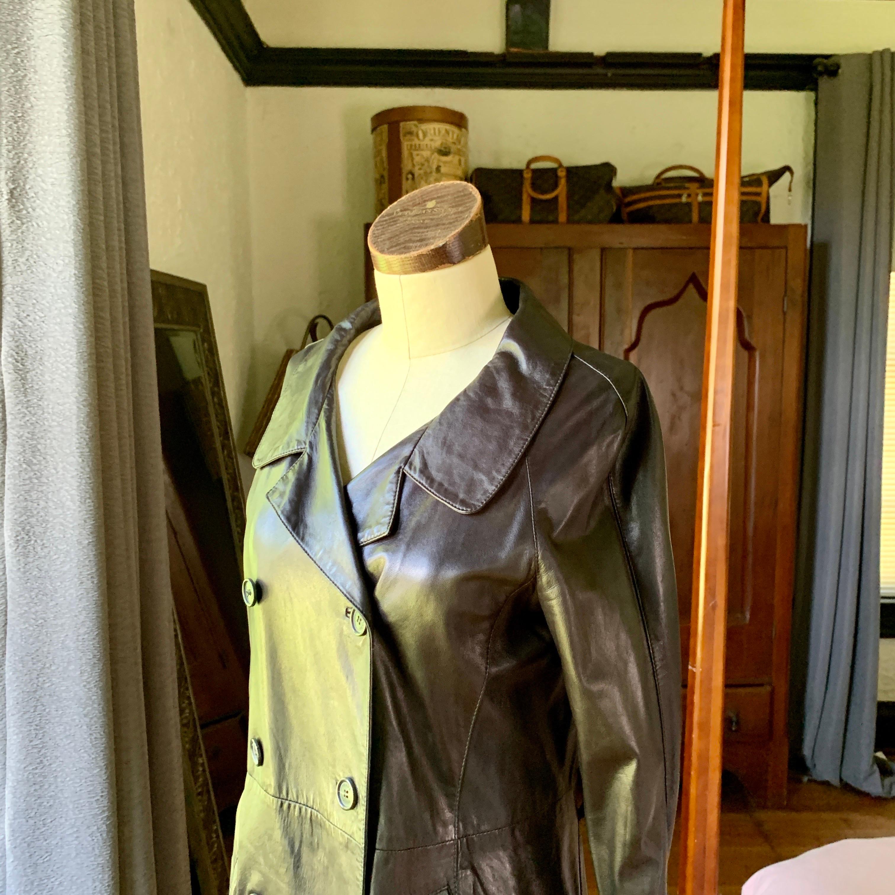 Vintage PRADA Black Leather WHITE LABEL Trench Coat Jacket MADE IN ITALY Small For Sale 4