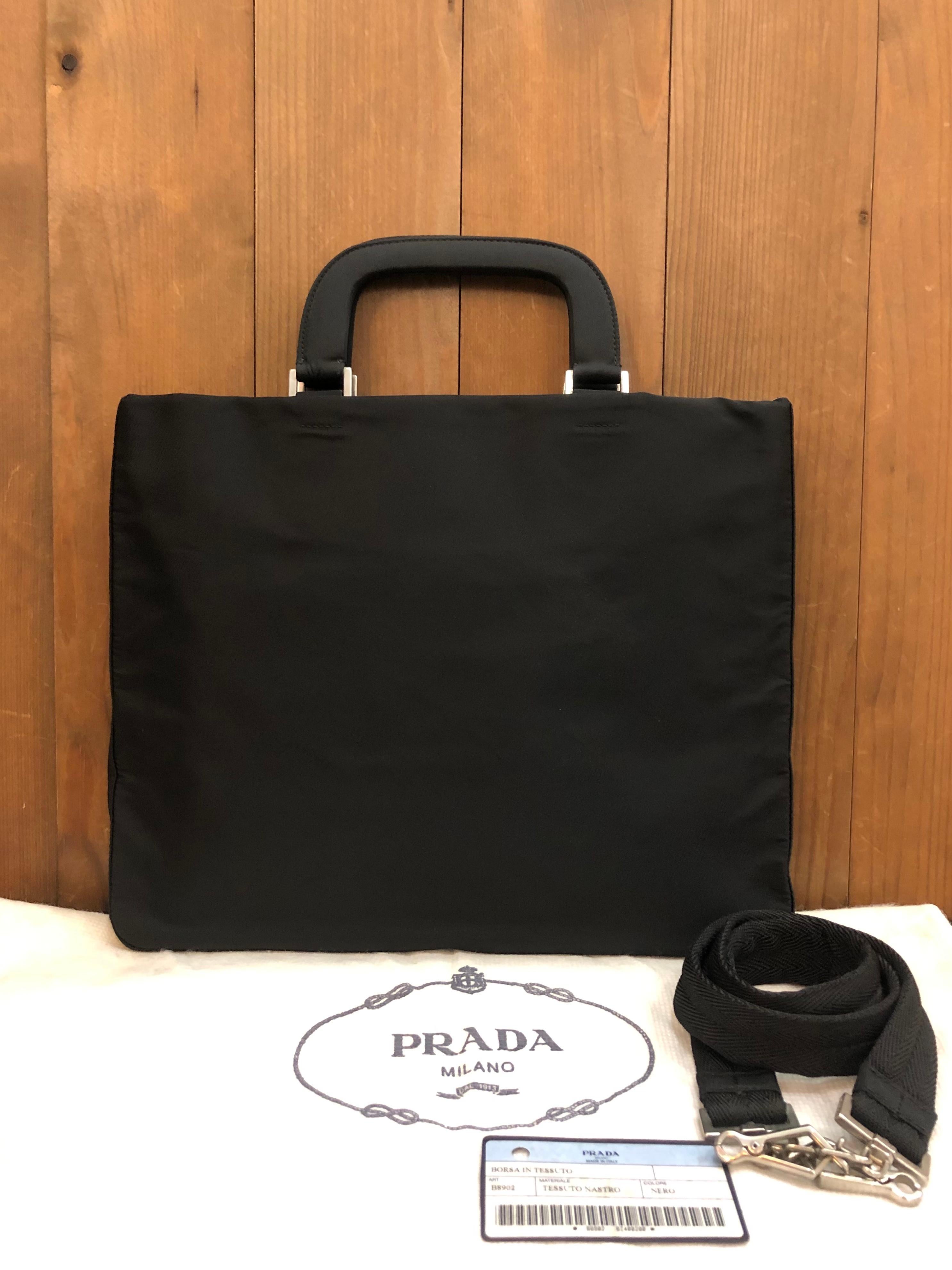 Vintage PRADA Black Tessuto Two-Way Document Tote Bag Small In Good Condition In Bangkok, TH