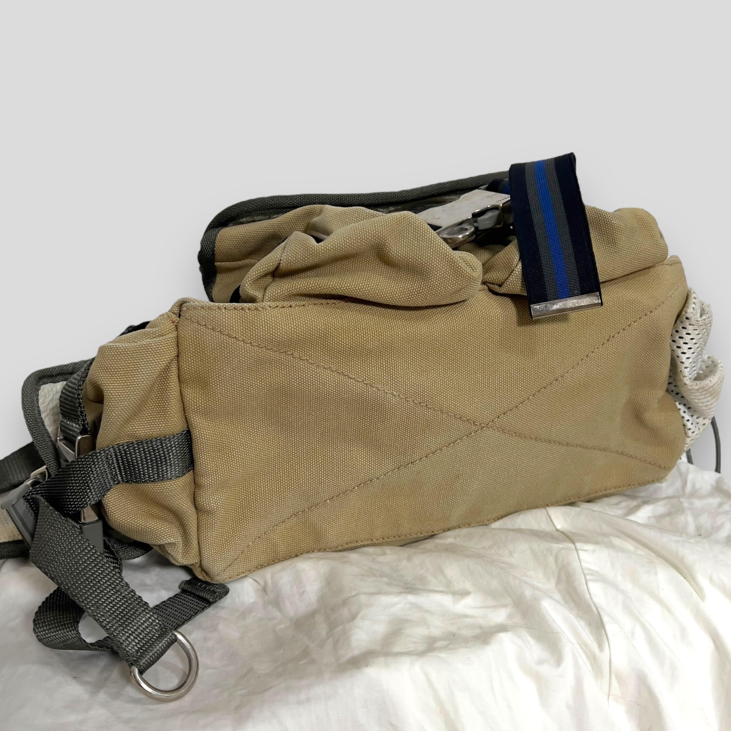 Vintage Prada c. 2001 Cargo parachute bag In Good Condition In CAPELLE AAN DEN IJSSEL, ZH