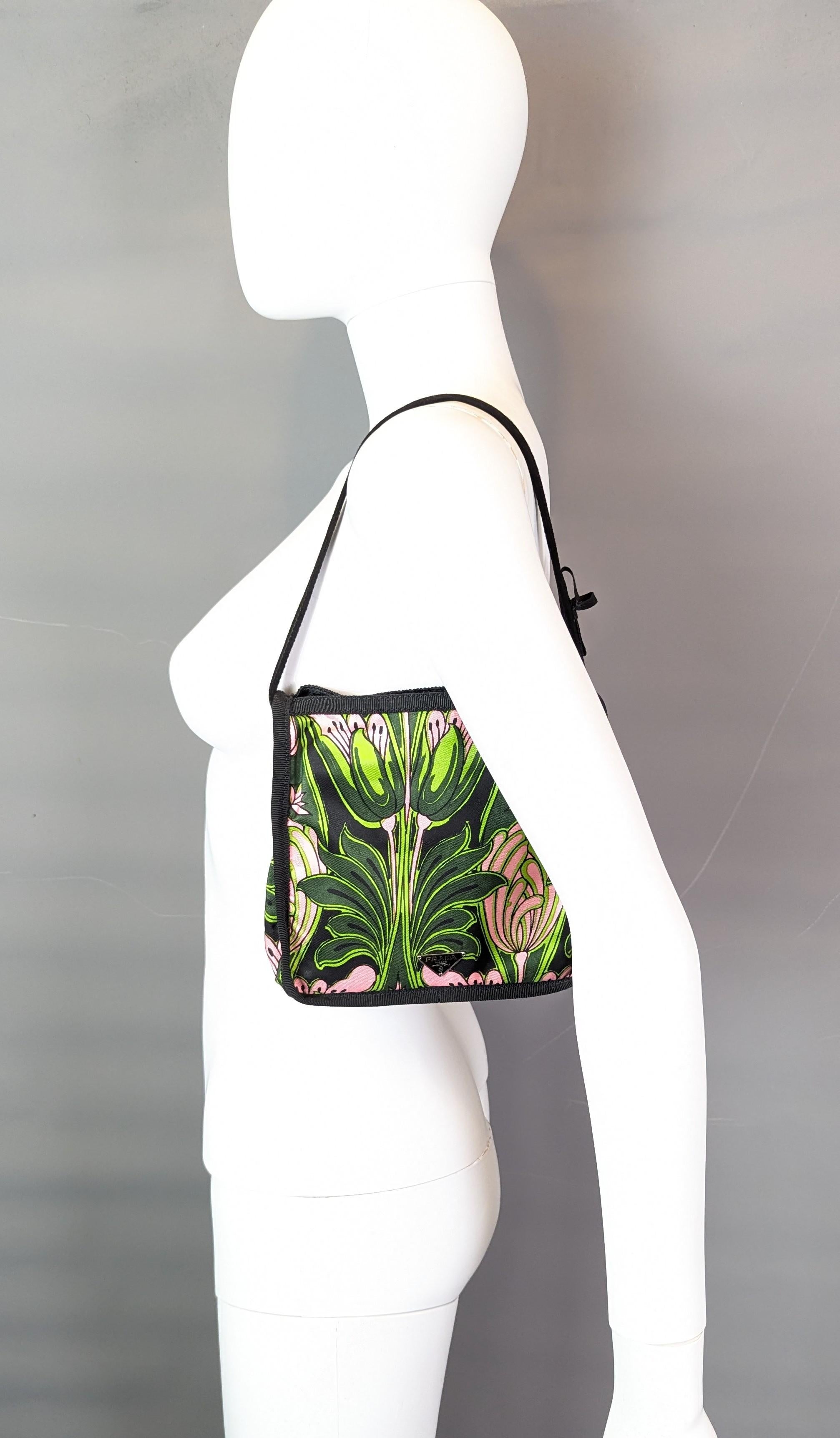Bolso vintage de lona floral de Prada, c2003 Negro en venta
