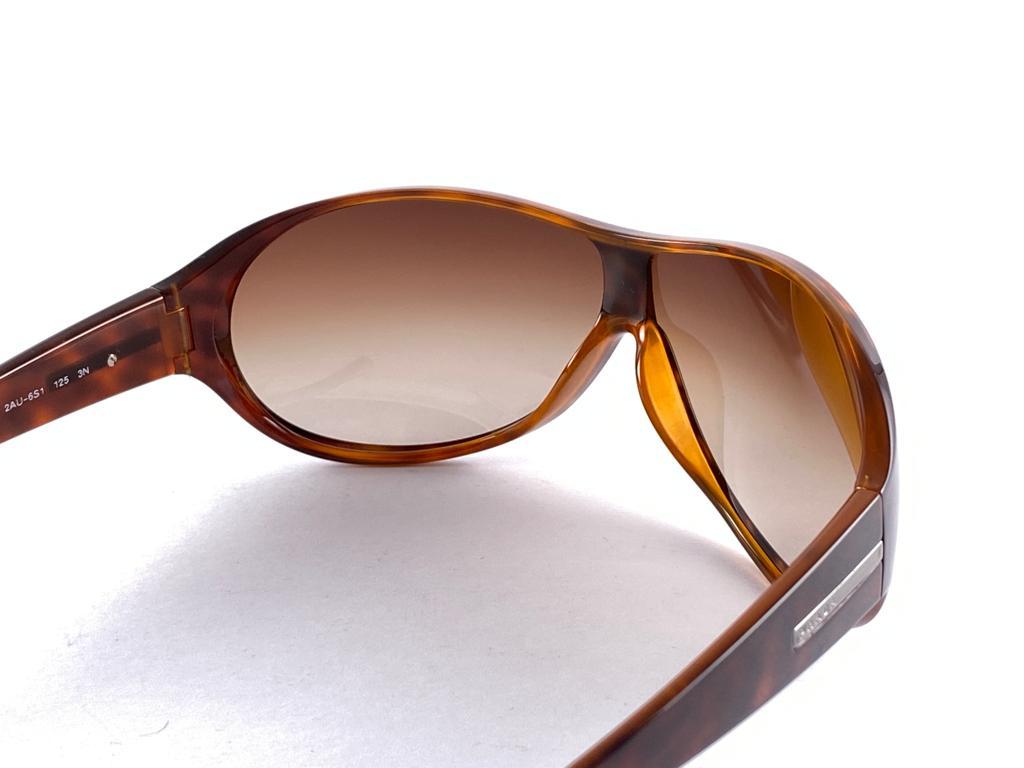 Vintage PRADA Oversized SPR19 H Tortoise Mono Lens Sunglasses 2000'S Y2K In New Condition For Sale In Baleares, Baleares