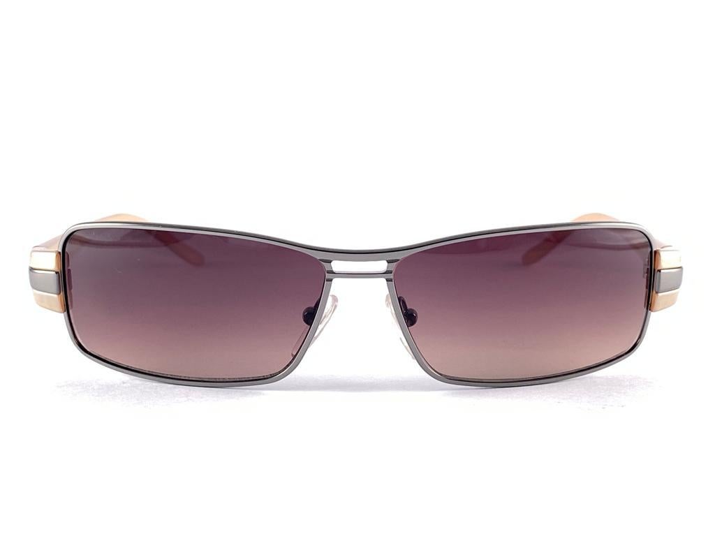 Vintage PRADA Sleek Silver & Metallic Beige SPR 50 Sunglasses 2000'S Y2K For Sale 7