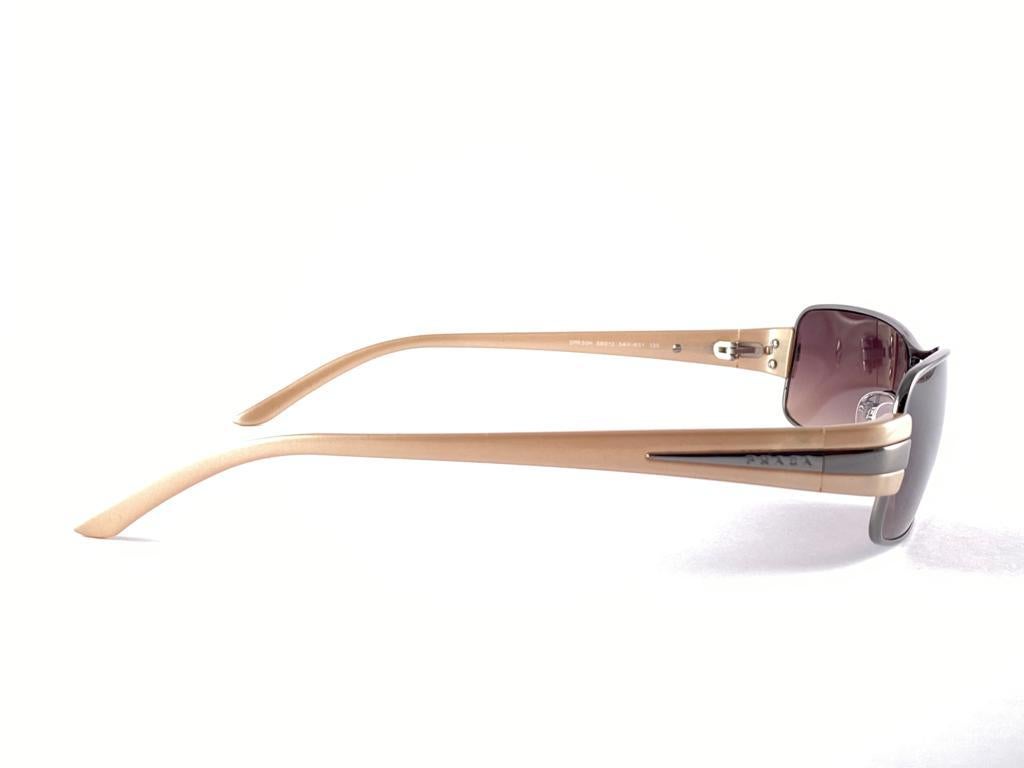 Vintage PRADA Sleek Silver & Metallic Beige SPR 50 Sunglasses 2000'S Y2K For Sale 1