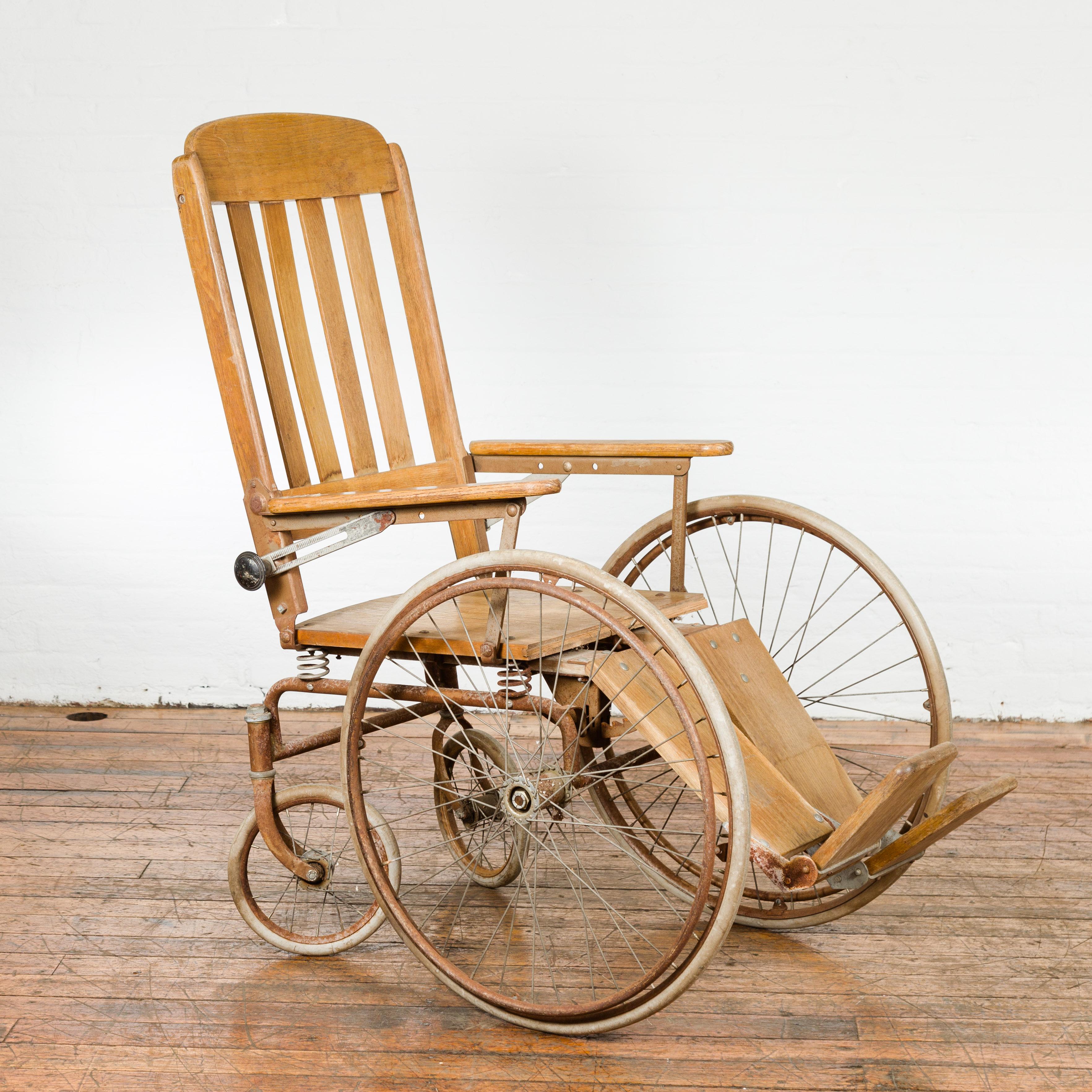 Vintage Prairie Farmer Wooden Wheelchair with Light Brown Color In Good Condition For Sale In Yonkers, NY