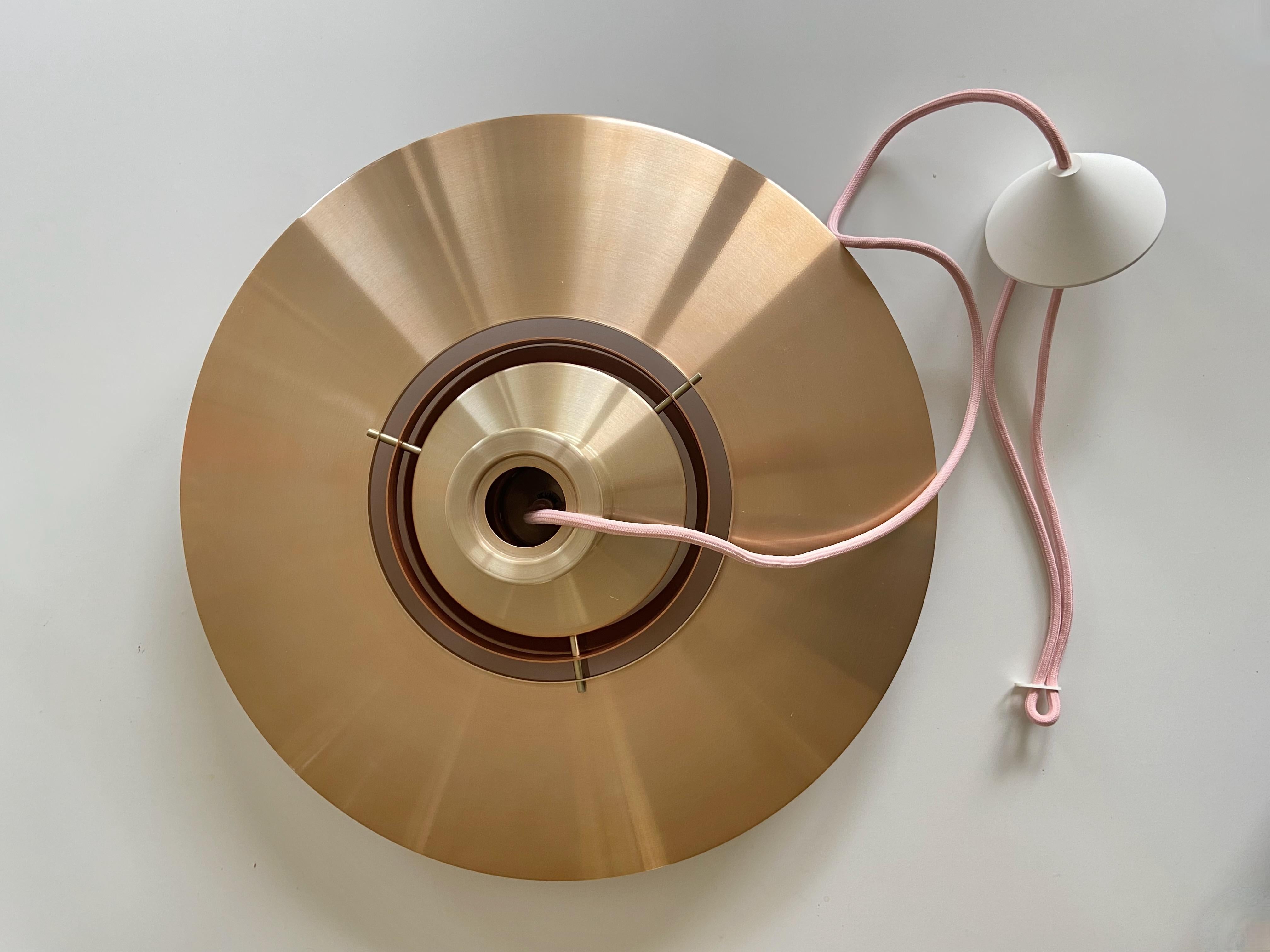 Vintage copper colored Preben Fabricius & Jørgen Kastholm P376 ceiling lamp. Design 1964, manufactured by Nordisk Solar in Denmark. Gives a beautiful and very warm light. With E26/27 Edision porcelain screw socket, max. 150 Watt. New electric fabric