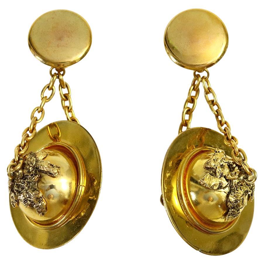 Modern Vintage Premiere Etage Paris Dangling Gold Tone Globe Earrings, Circa 1980s For Sale