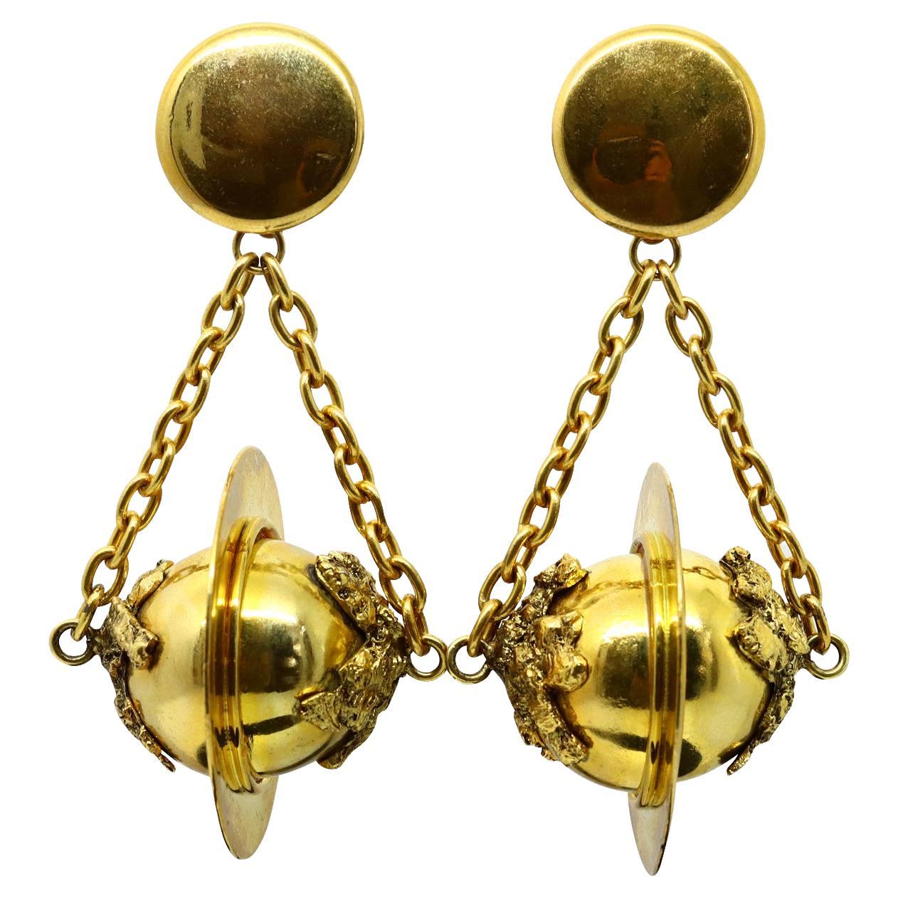 Vintage Premiere Etage Paris Dangling Gold Tone Globe Earrings, Circa 1980s For Sale