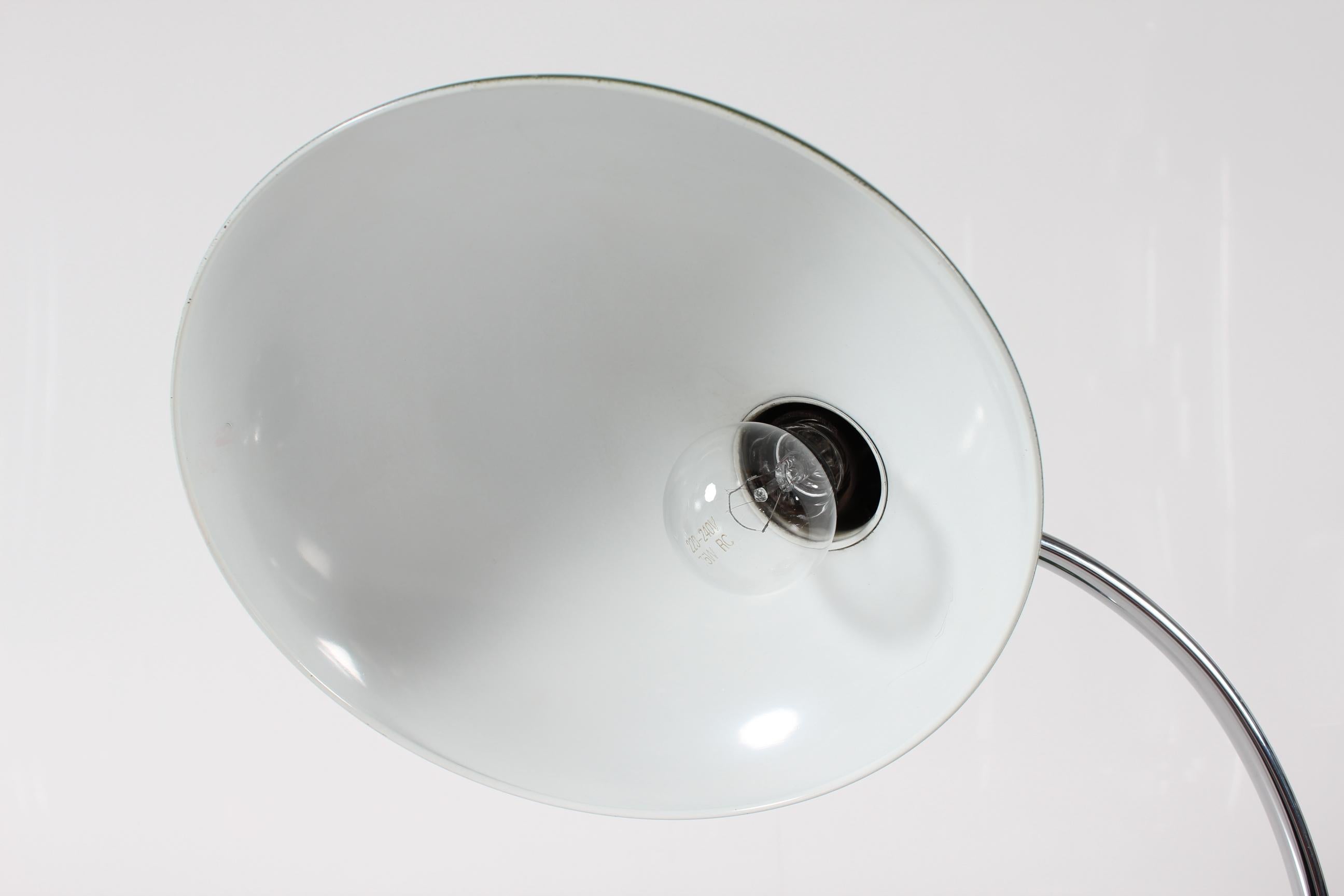 Lampe de bureau Vintage President Model No Dell 6631 par Christian Dell pour Kaiser Idell 1950s en vente 3
