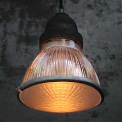 Lampada a sospensione in vetro pressato vintage con piano in fusione di Holophane Paris