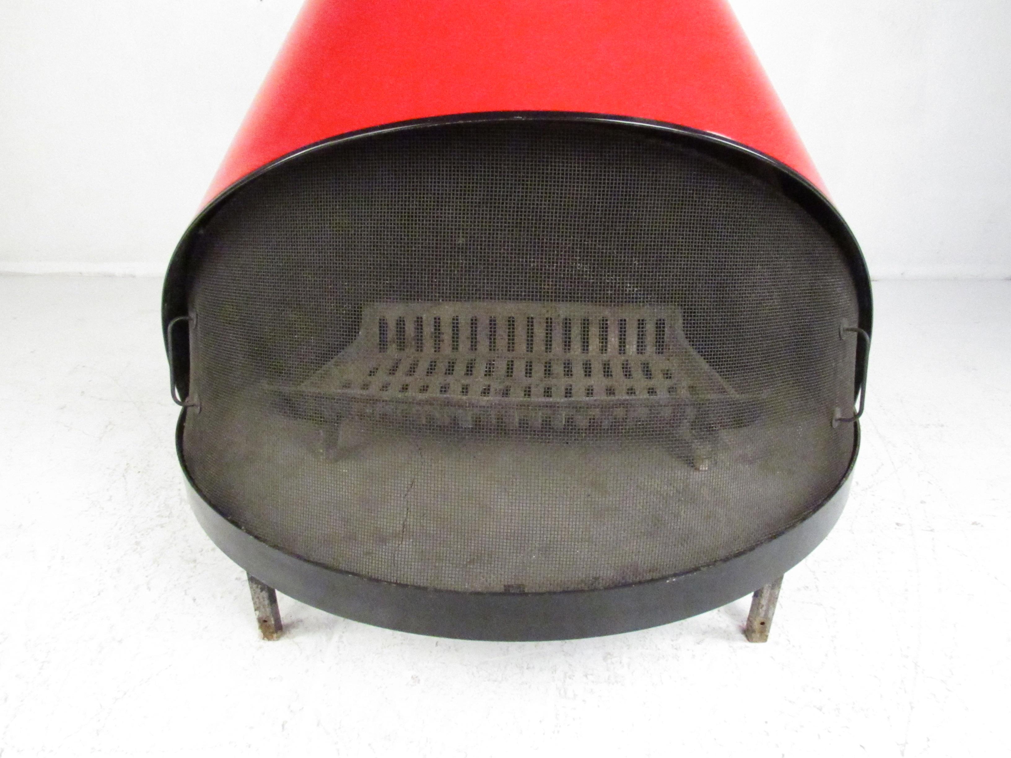 Mid-Century Modern Vieille cheminée Preway Freestanding en porcelaine rouge