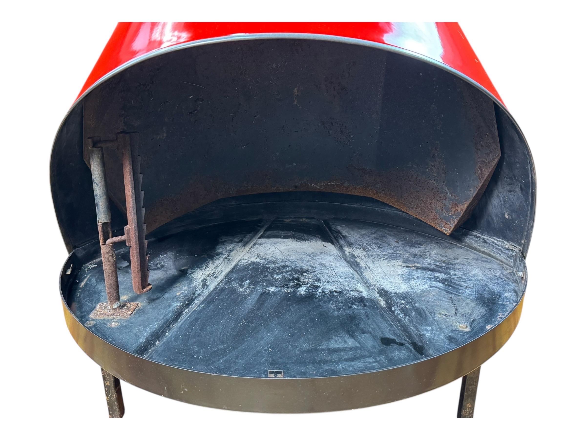 Vintage Preway Freestanding Red Porcelain Fireplace In Good Condition For Sale In Esperance, NY