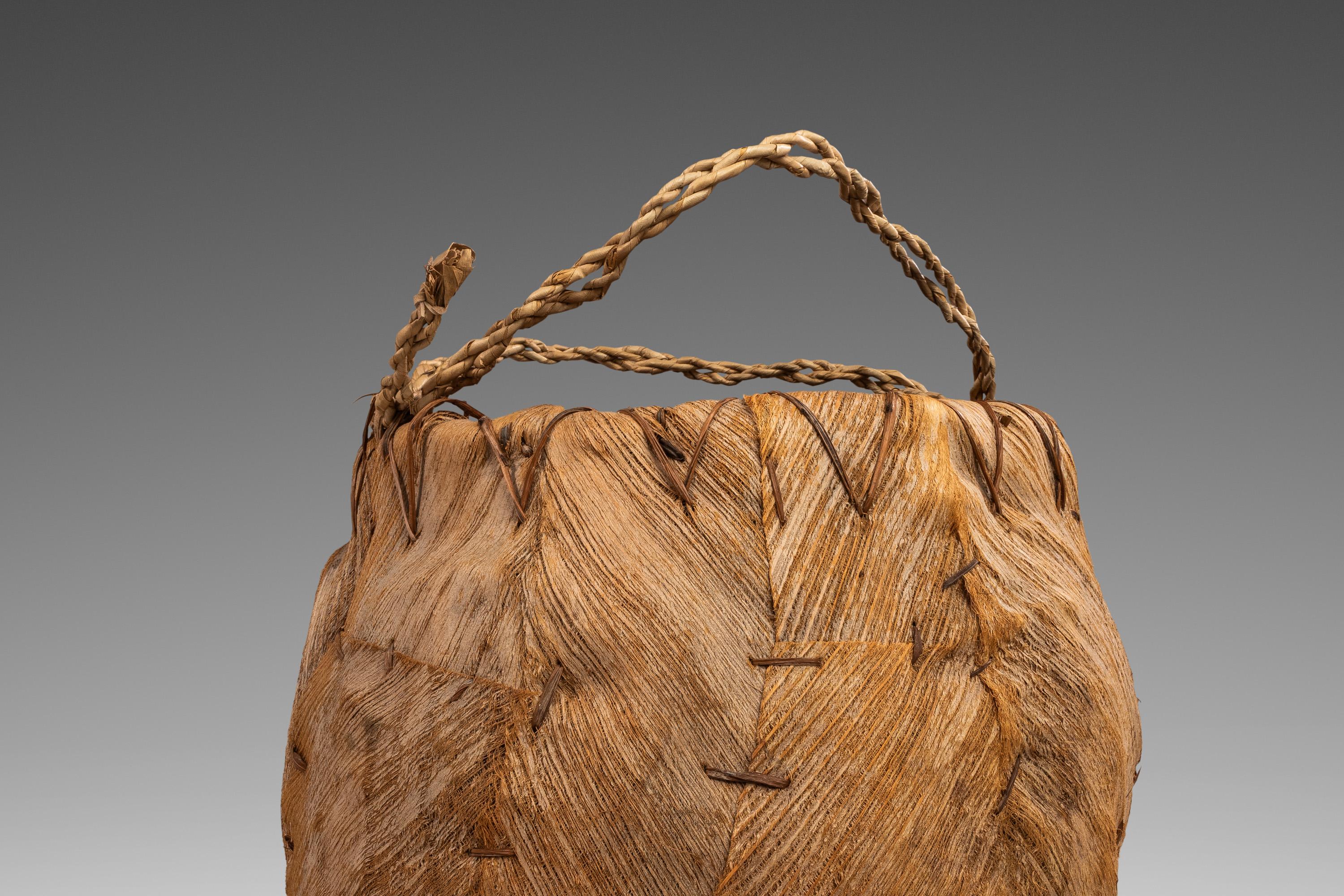 Vintage Primitive Folk Art Large Hand-Woven Palm Bark Basket Planter, USA For Sale 9