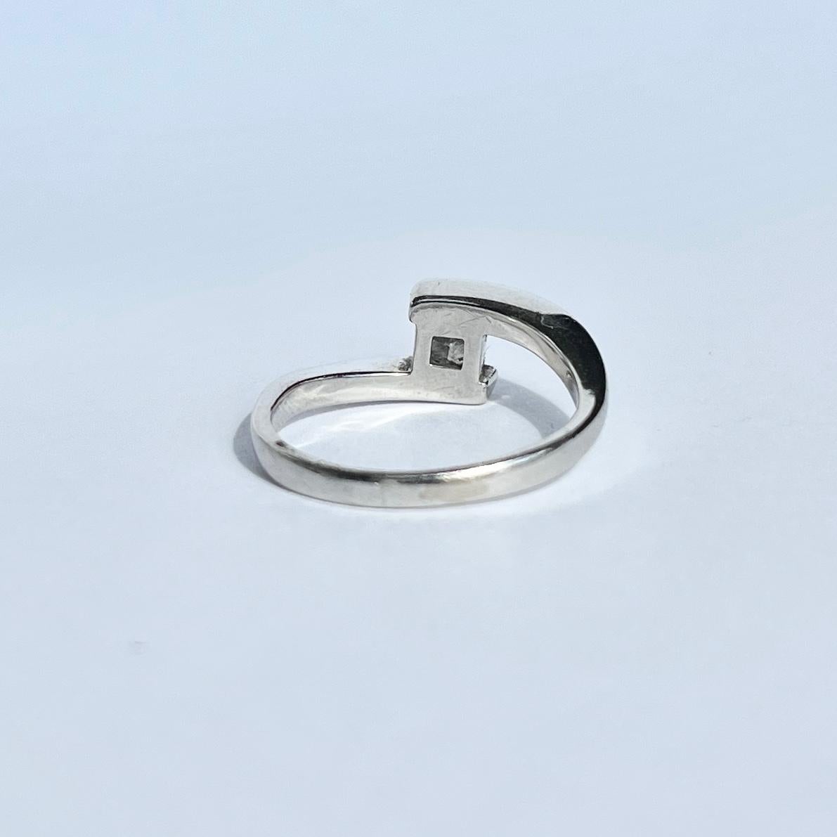 Vintage Princess Cut Diamond and Platinum Ring In Good Condition For Sale In Chipping Campden, GB
