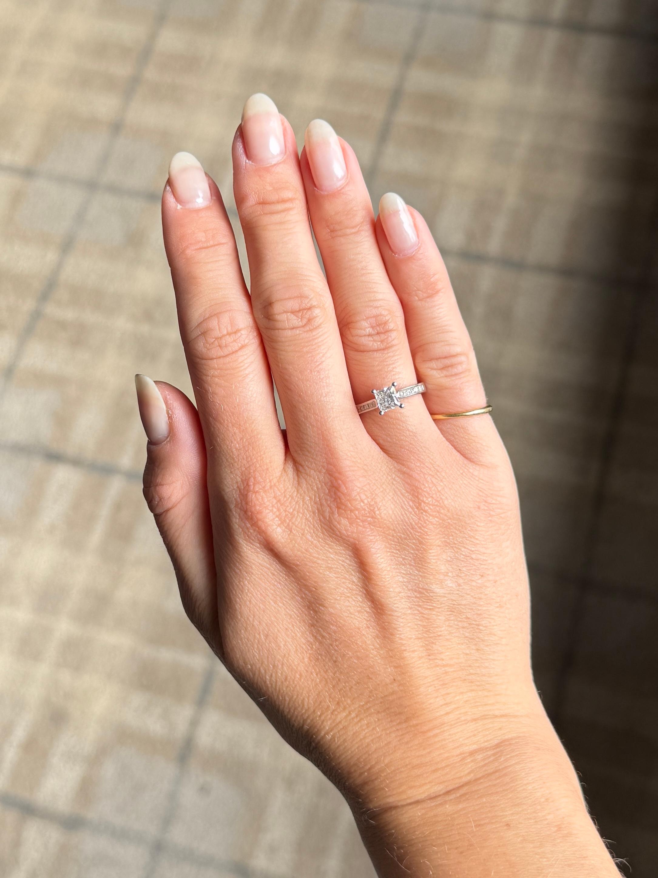 Vintage Princess Cut Diamant und Platin Ring im Zustand „Hervorragend“ im Angebot in Chipping Campden, GB