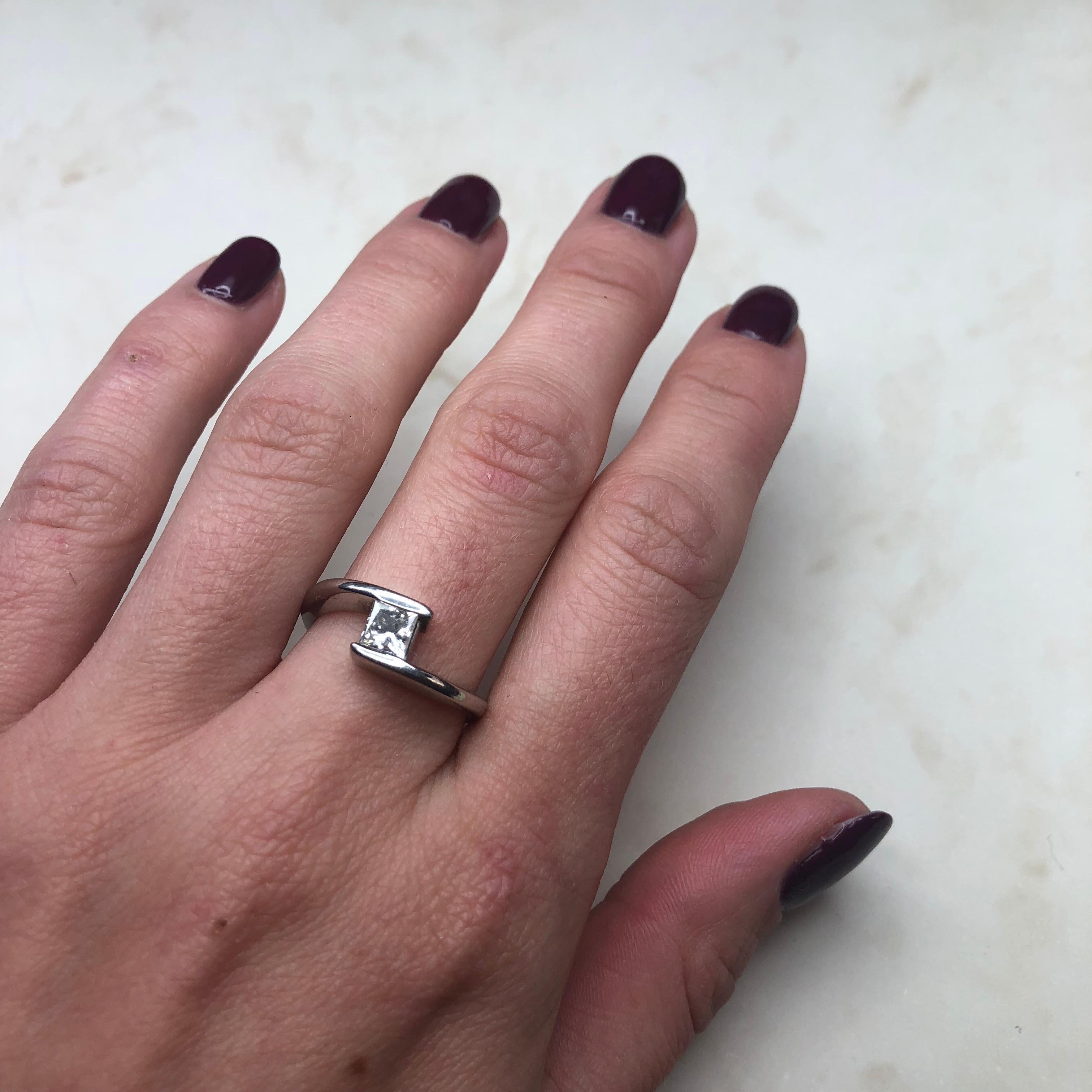 solitaire princess cut engagement rings