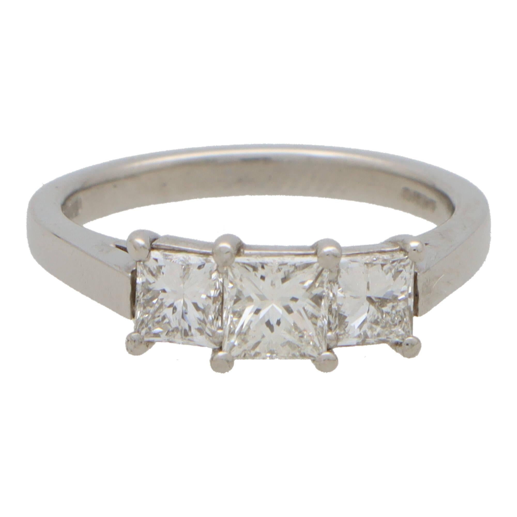 Modern Vintage Princess Cut Diamond Three Stone Ring in 18k White Gold For Sale