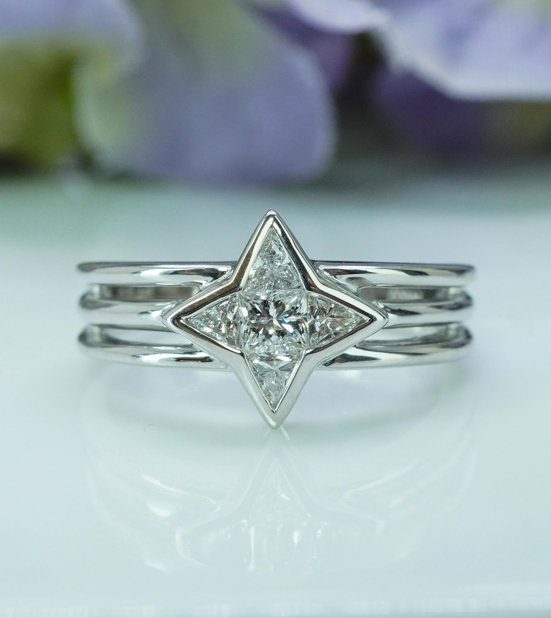 Women's Vintage Princess Trillion Diamond Illusion Set Ring Band Platinum Star Estate For Sale