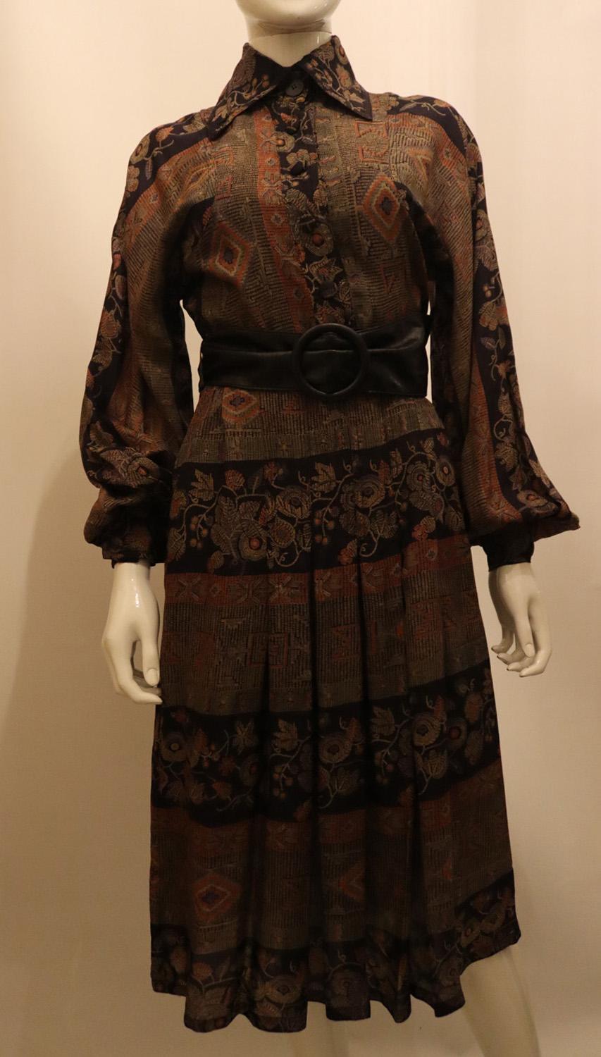 Vintage Print Shirt Dress by Jean Varon For Sale 2