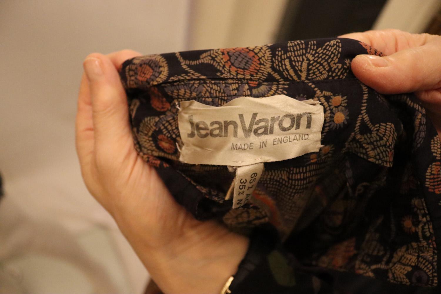 Vintage Print Shirt Dress by Jean Varon For Sale 4