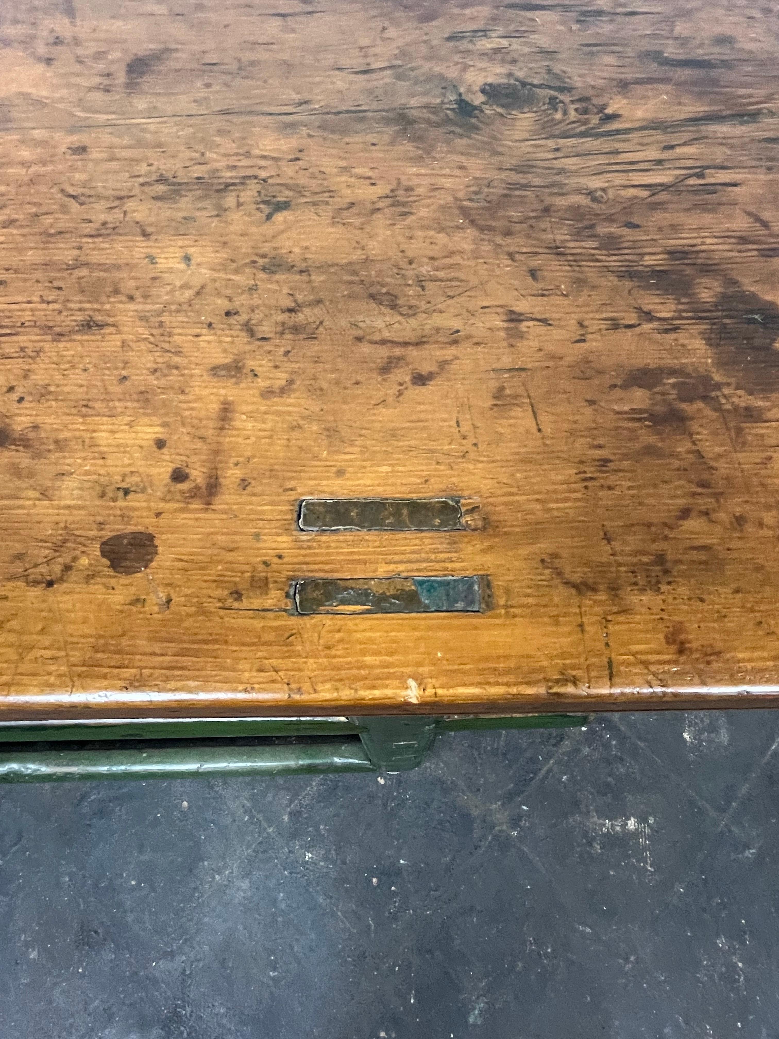 Vintage Provincial Dongbei Table Console For Sale 3
