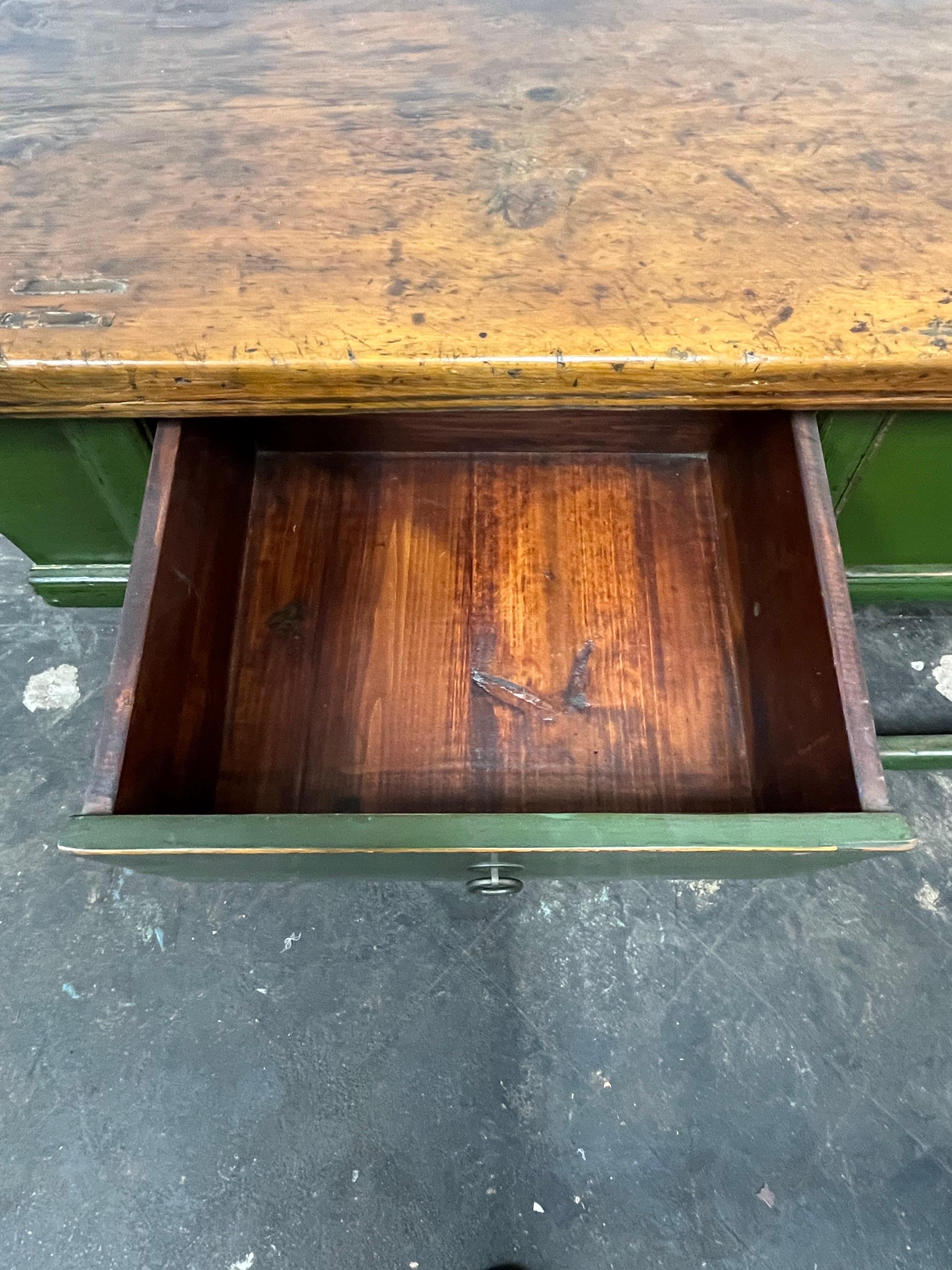 20th Century Vintage Provincial Dongbei Table Console For Sale