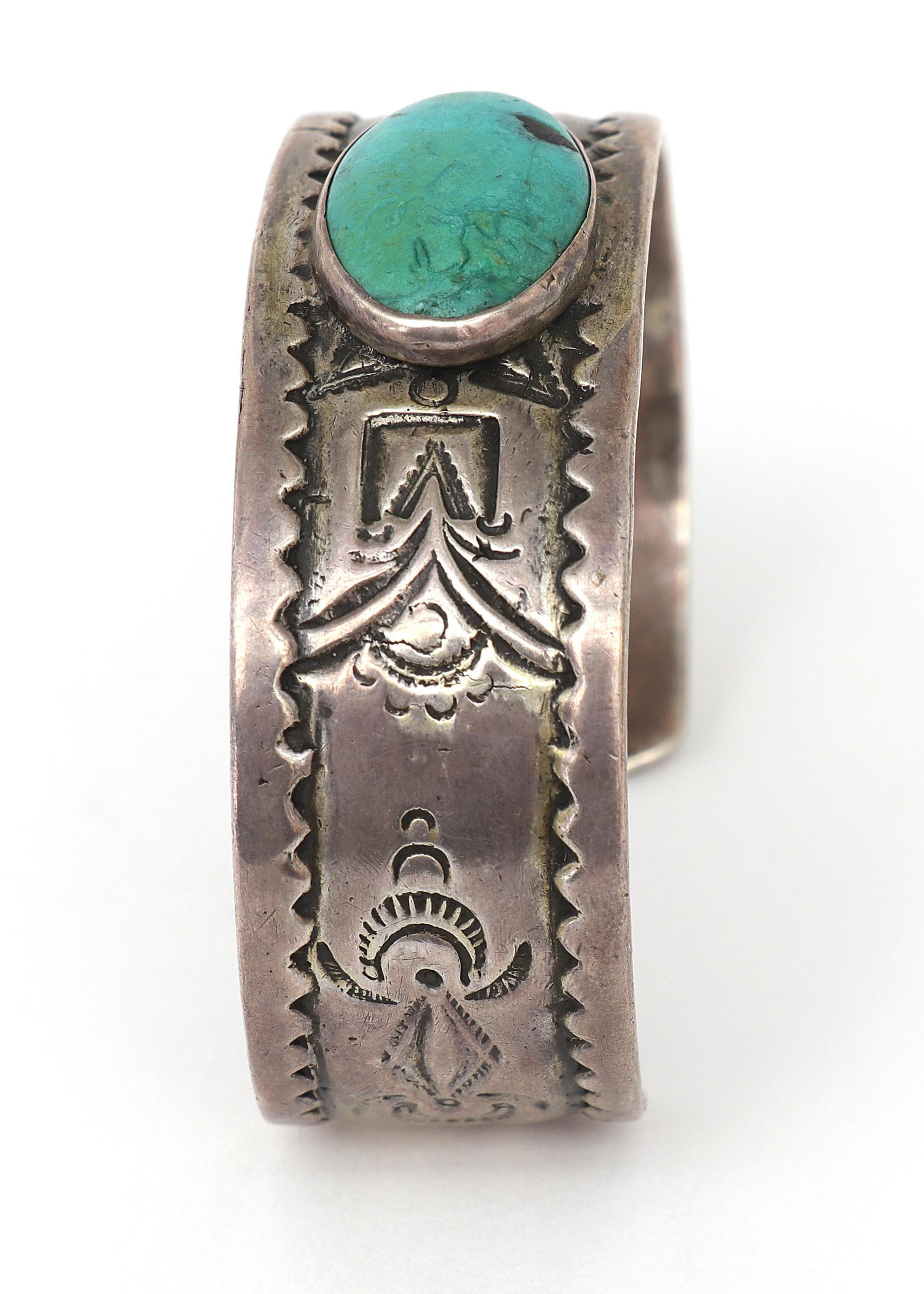 Vintage Pueblo Native American Old Pawn Ingot Silver Bracelet, Turquoise c. 1915 For Sale 2