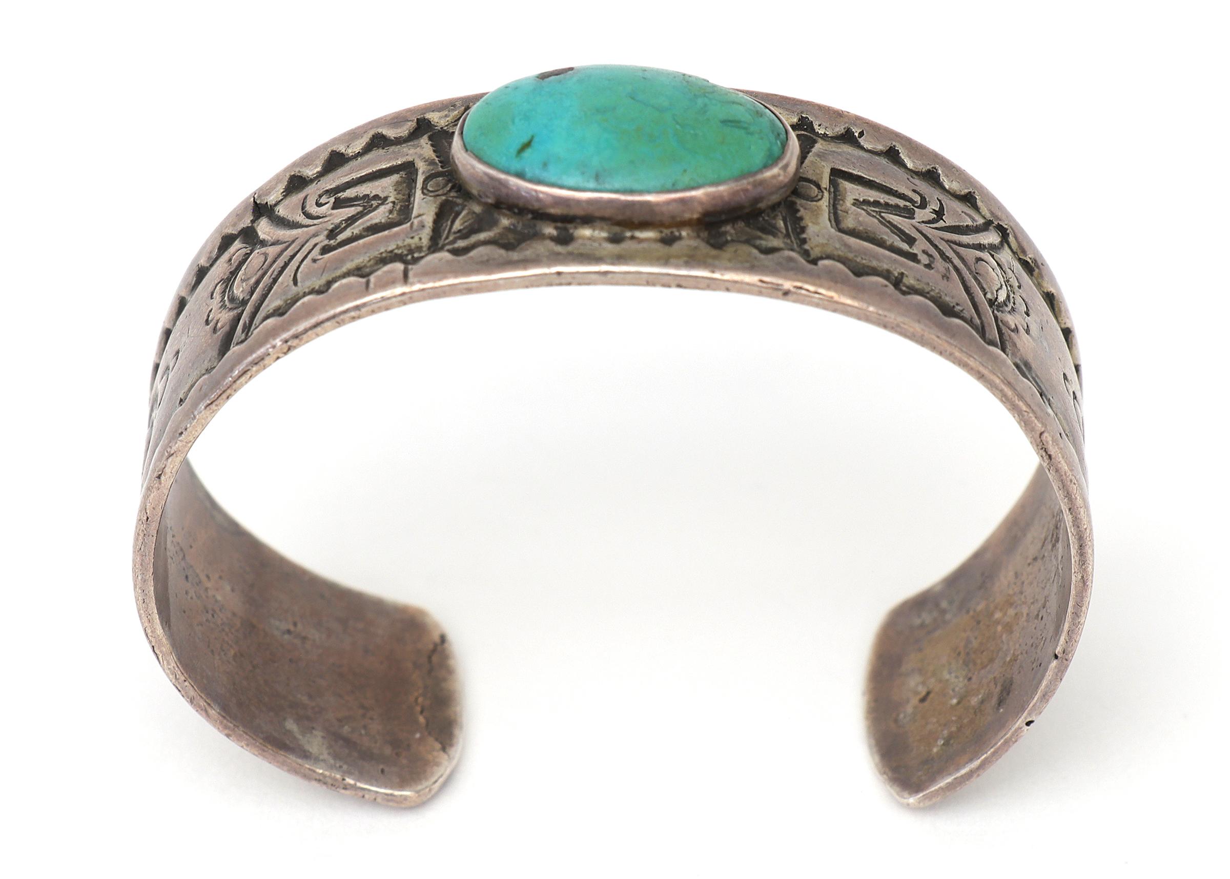 Vintage Pueblo Native American Old Pawn Ingot Silver Bracelet, Turquoise c. 1915 For Sale 3