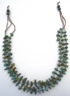 Collar Vintage Pueblo Triple Soporte de Pepitas de Turquesa y Disco de Concha Heishi