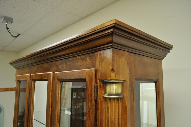 Vintage Pulaski Cherry Lighted Mirrored Curio Display Bookcase