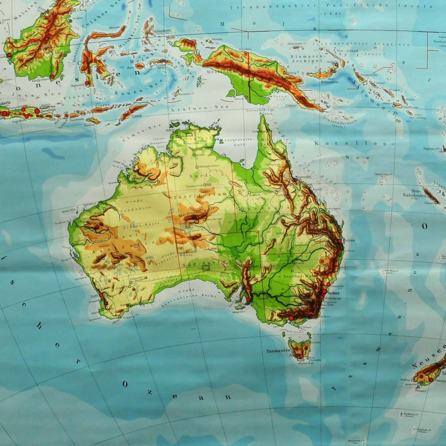 The wall map shows Australia and Oceania. It was published by Westermann-Schulwandkarten. Used as teaching material in German schools. Colorful print on paper reinforced with canvas.
Measurements:
Width 206.50cm (81.30 inch)
Height 169.50 cm