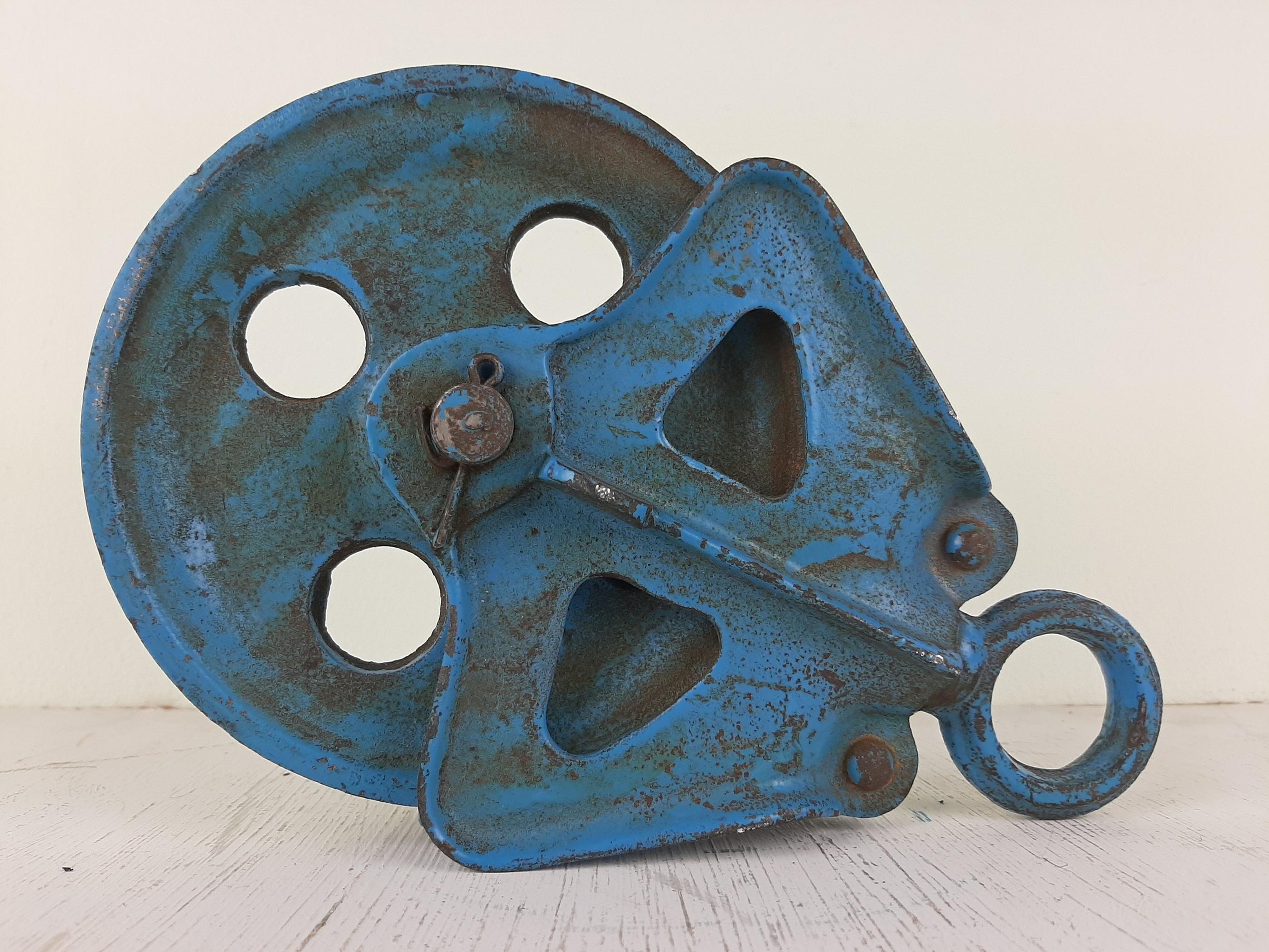 20th Century Vintage pulley Yugoslavia 1950s For Sale