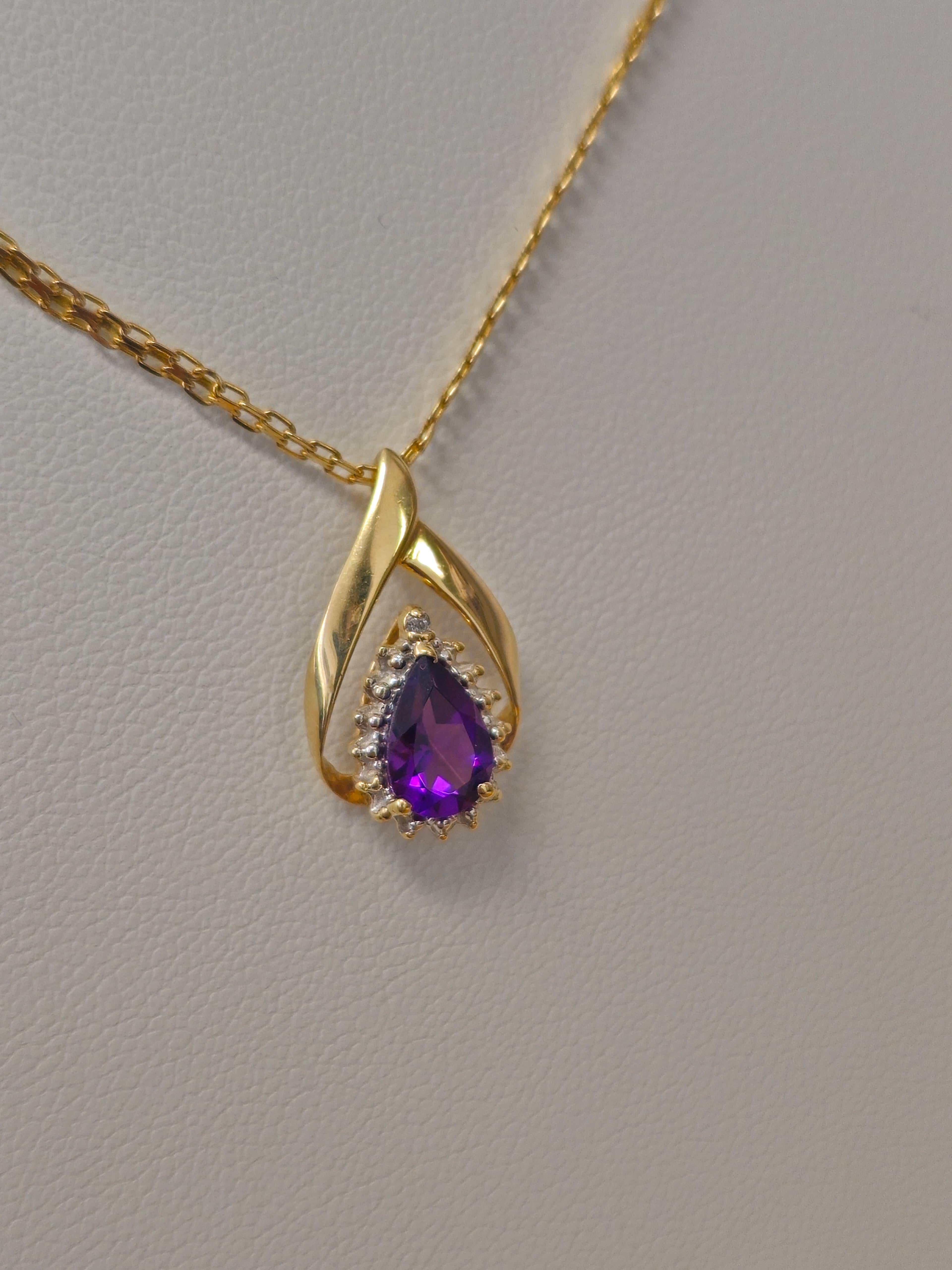 Pendentif vintage en améthyste violette et diamant en forme de poire Excellent état - En vente à Miami, FL