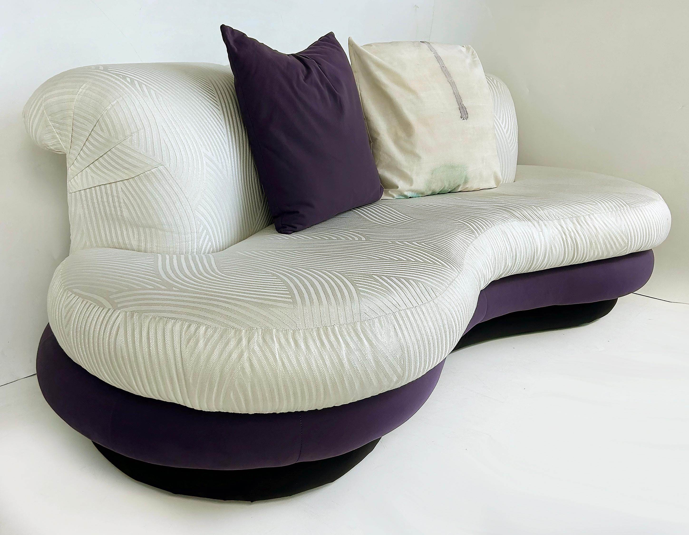Vintage Purple and Off-White Cloud Sofas after Pearsall, Per Item en vente 6