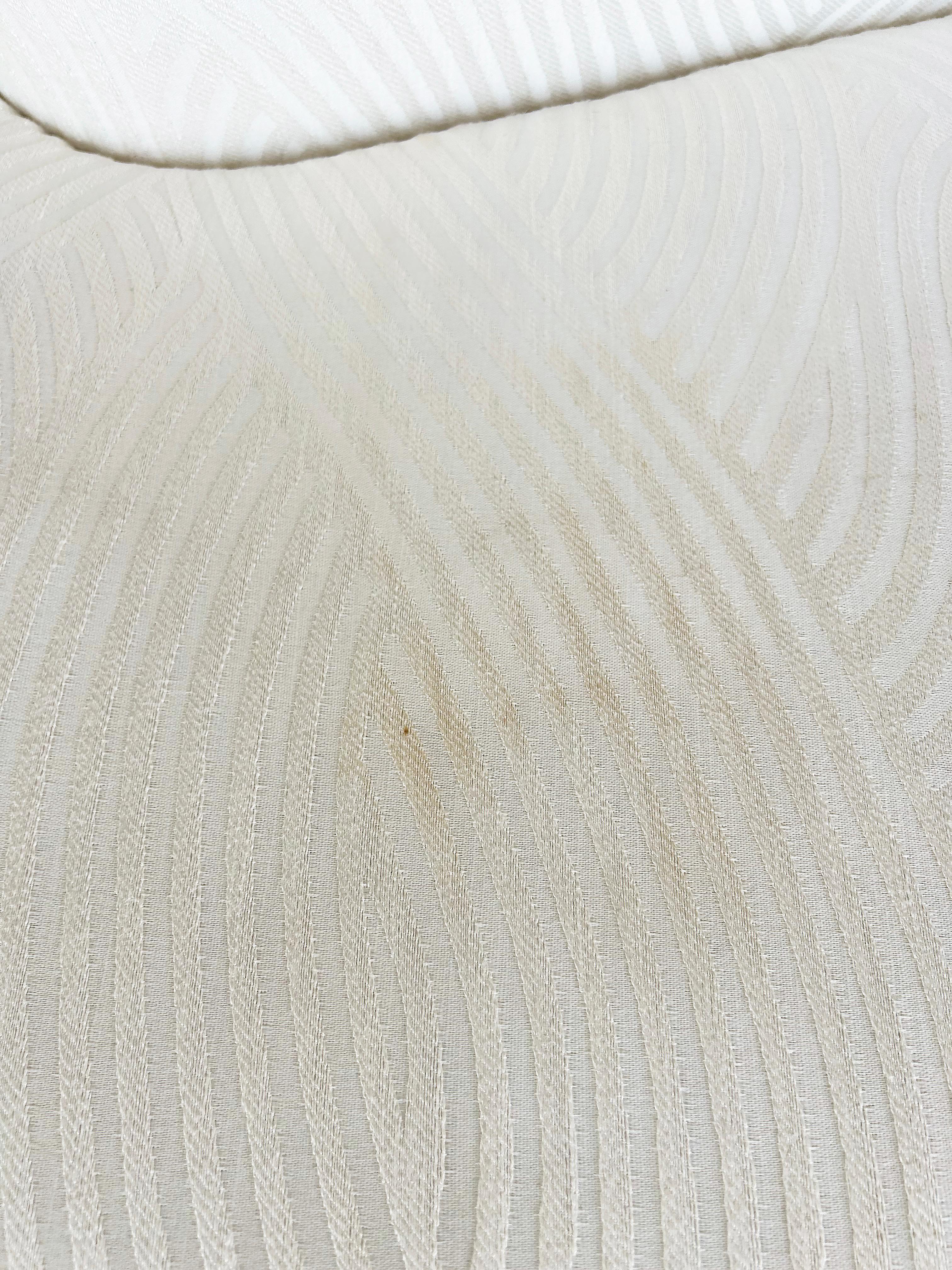 Vintage Purple and Off-White Cloud Sofas after Pearsall, Per Item en vente 10